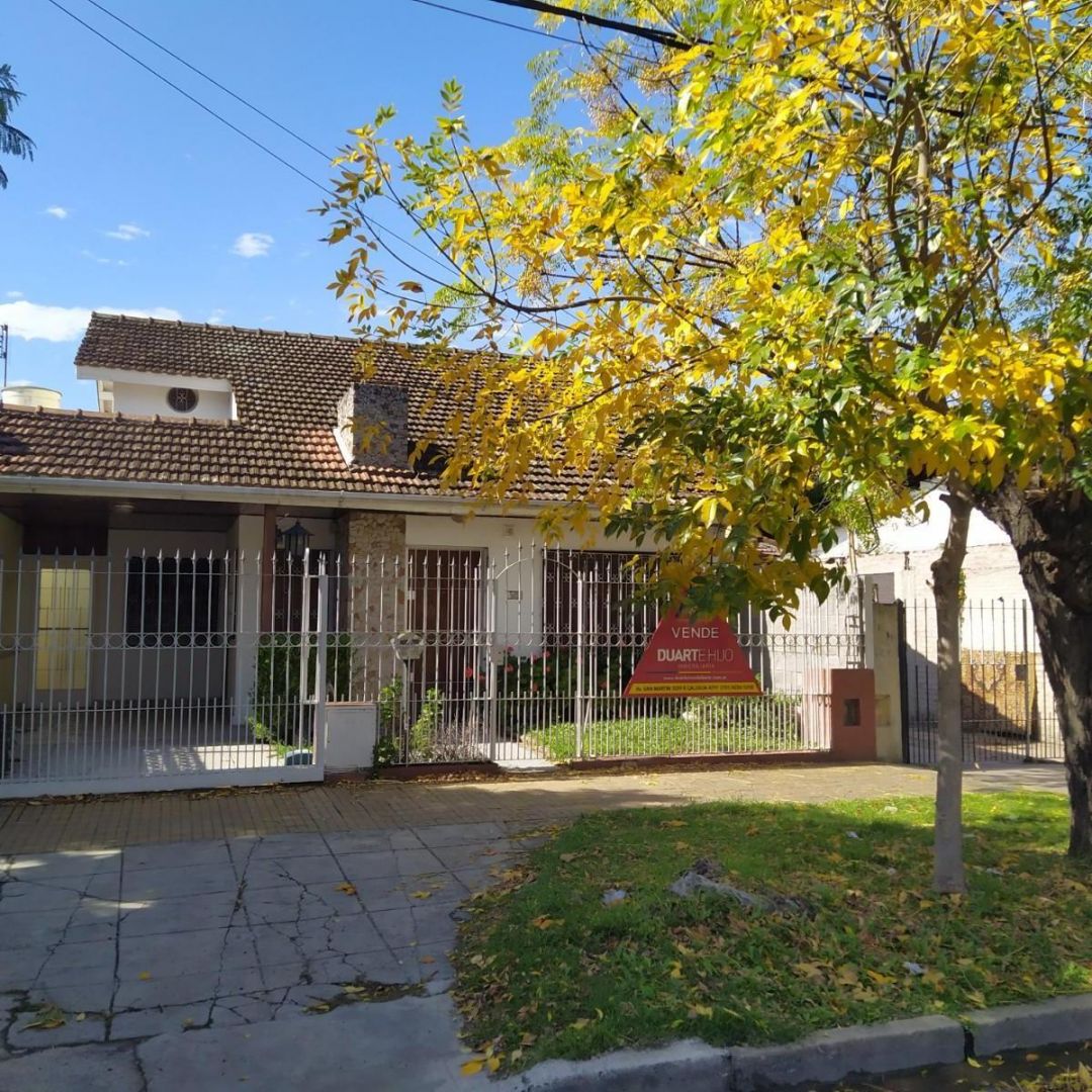 #3033478 | Venta | Casa | Rafael Calzada (Duarte e hijos)