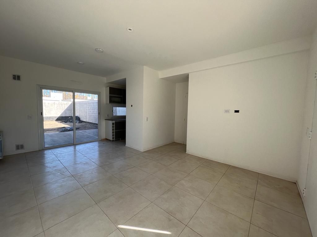 #4011101 | Sale | House | Barra Mansa (Deka Inmobiliaria)