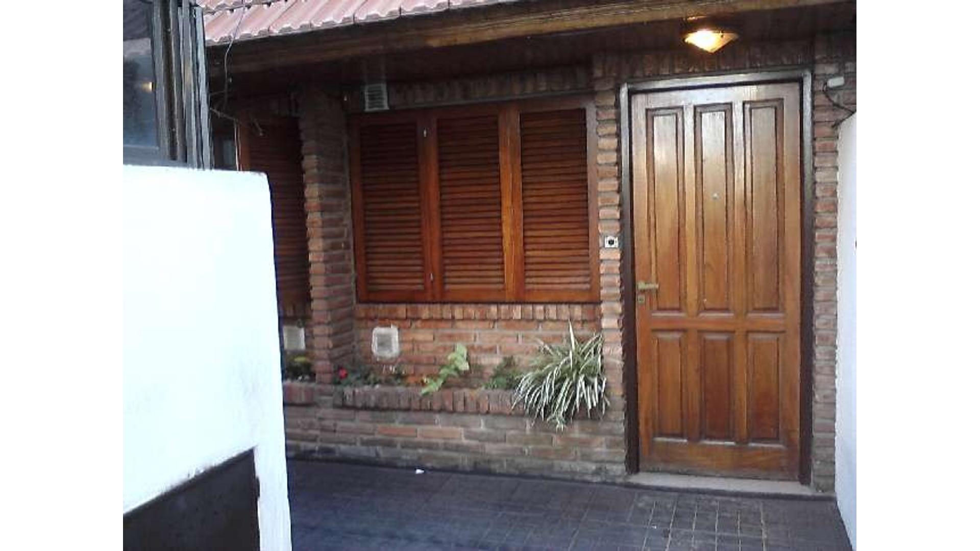 #381633 | Alquiler | Departamento | Villa del Parque (Pelaratti Propiedades)