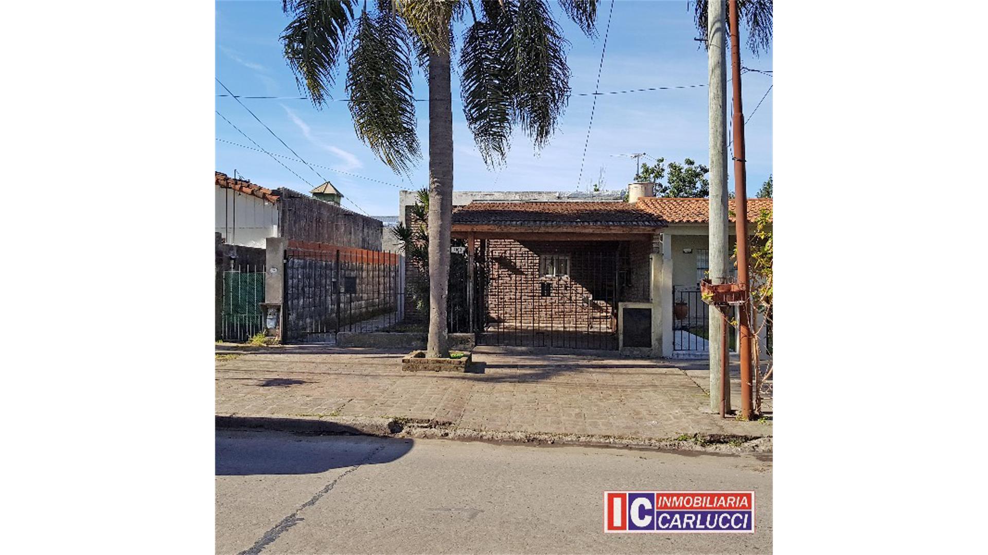 #898329 | Venta | Casa | Ituzaingó (Inmobiliaria Carlucci)