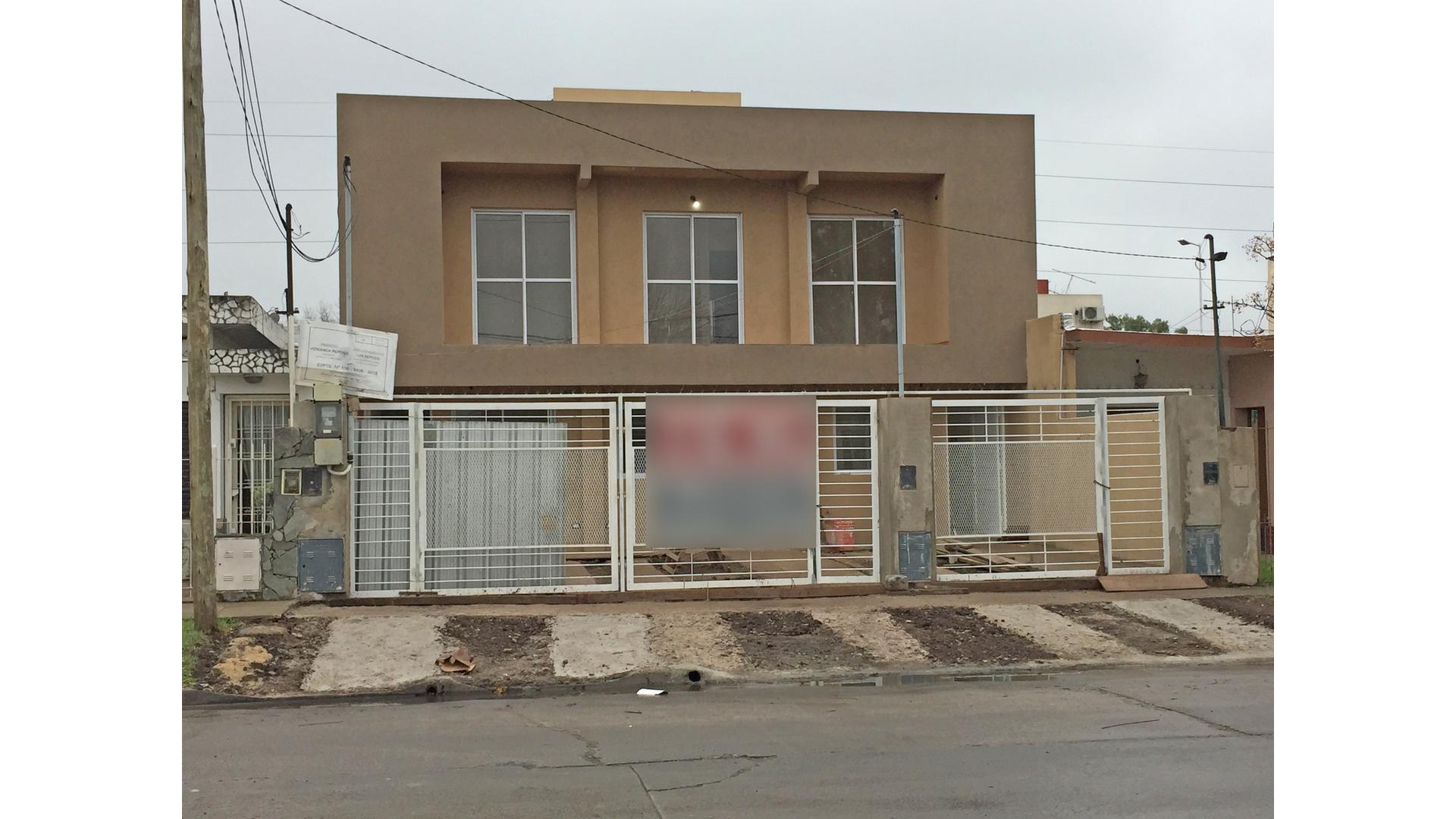 #898317 | Sale | Horizontal Property | Ituzaingó (Inmobiliaria Carlucci)