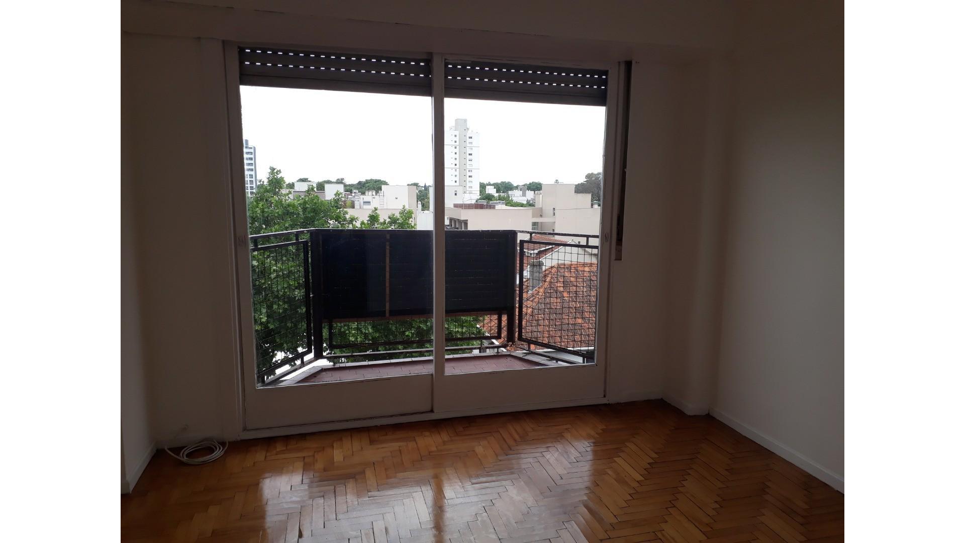 #912199 | Venta | Casa | Lanus (Inmobiliaria Raul Candel)