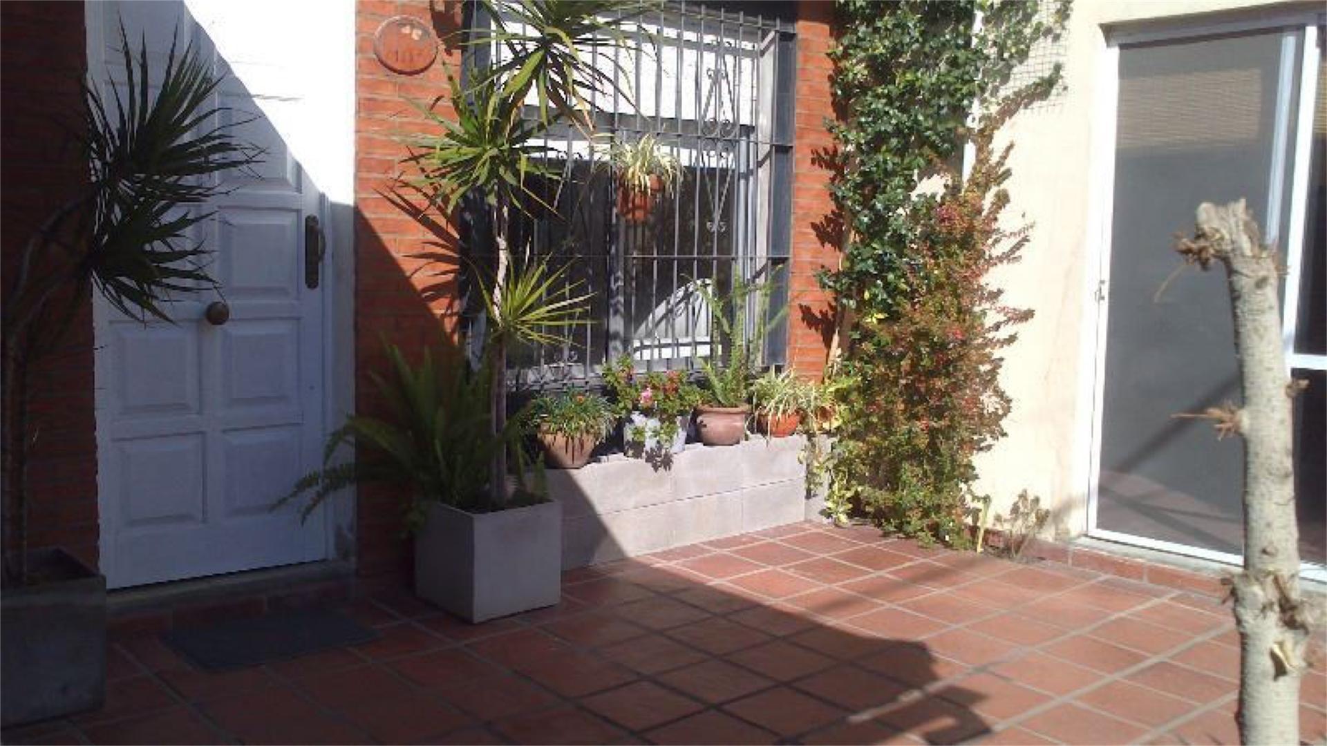 #1042385 | Venta | Casa | Quilmes (Alma Di Matteo Servicios Inmobiliarios)