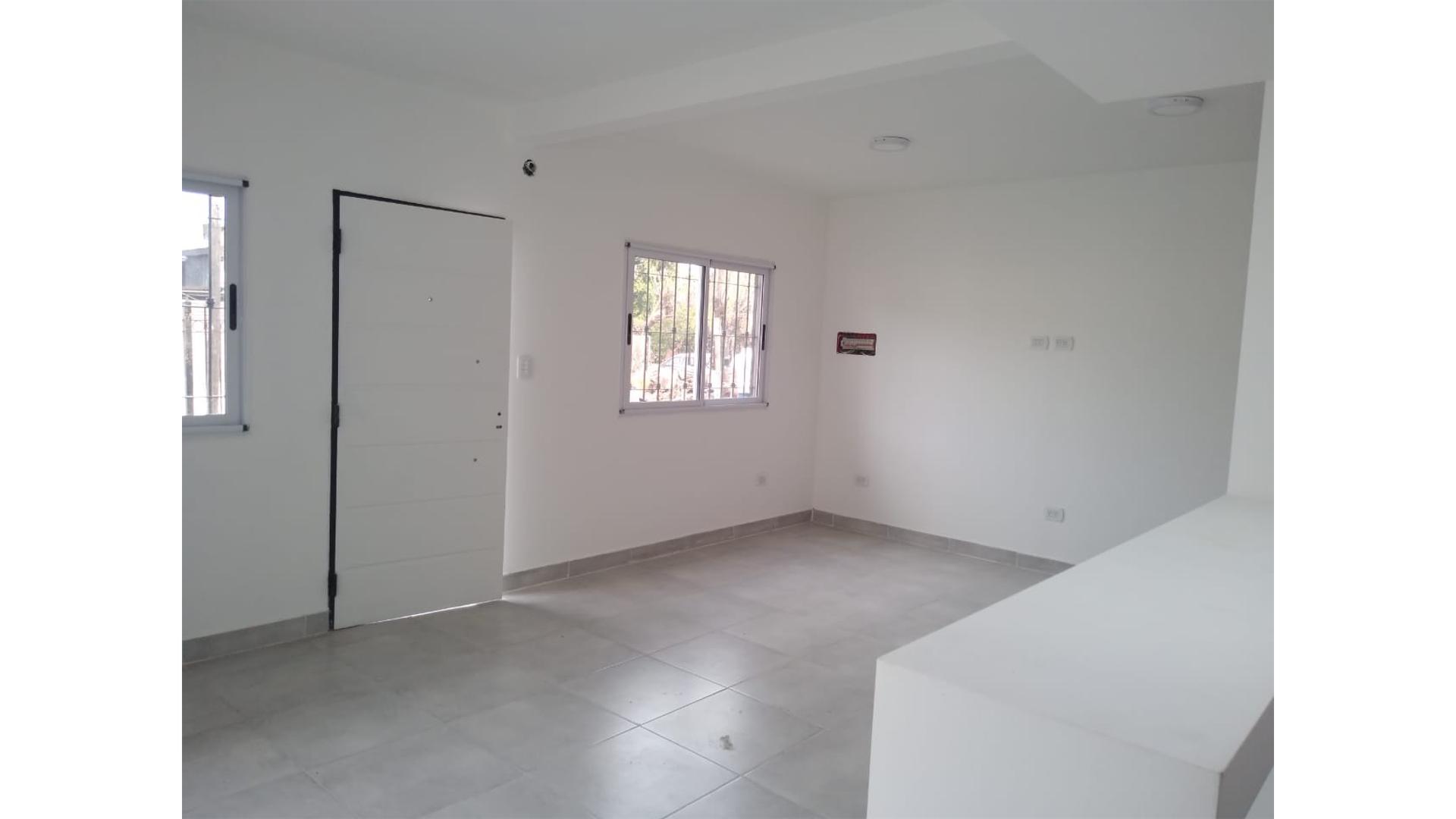 #898237 | Sale | Horizontal Property | Ituzaingó (Inmobiliaria Carlucci)