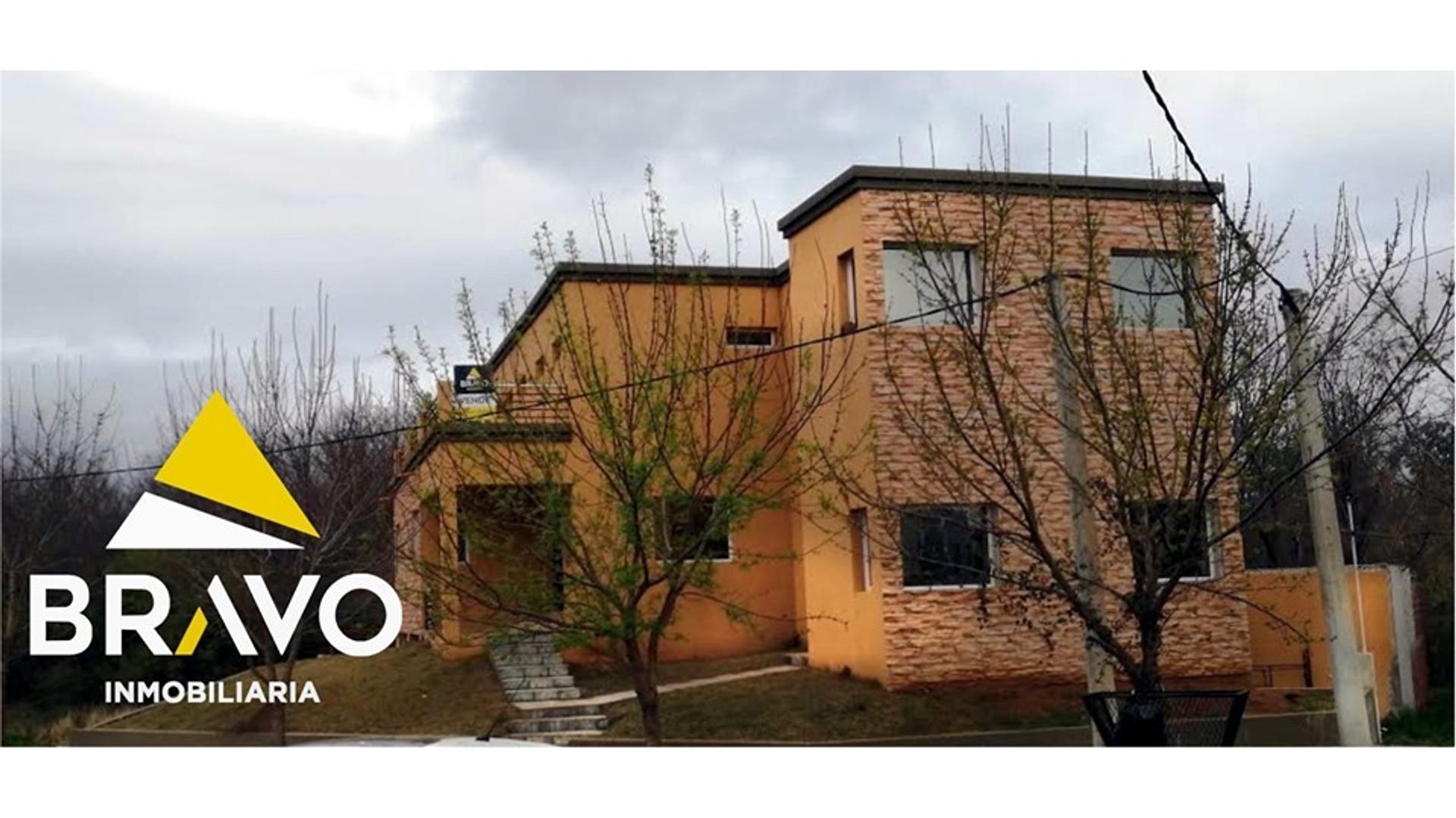 #5301613 | Venta | Casa | Colon (Inmobiliaria Bravo)
