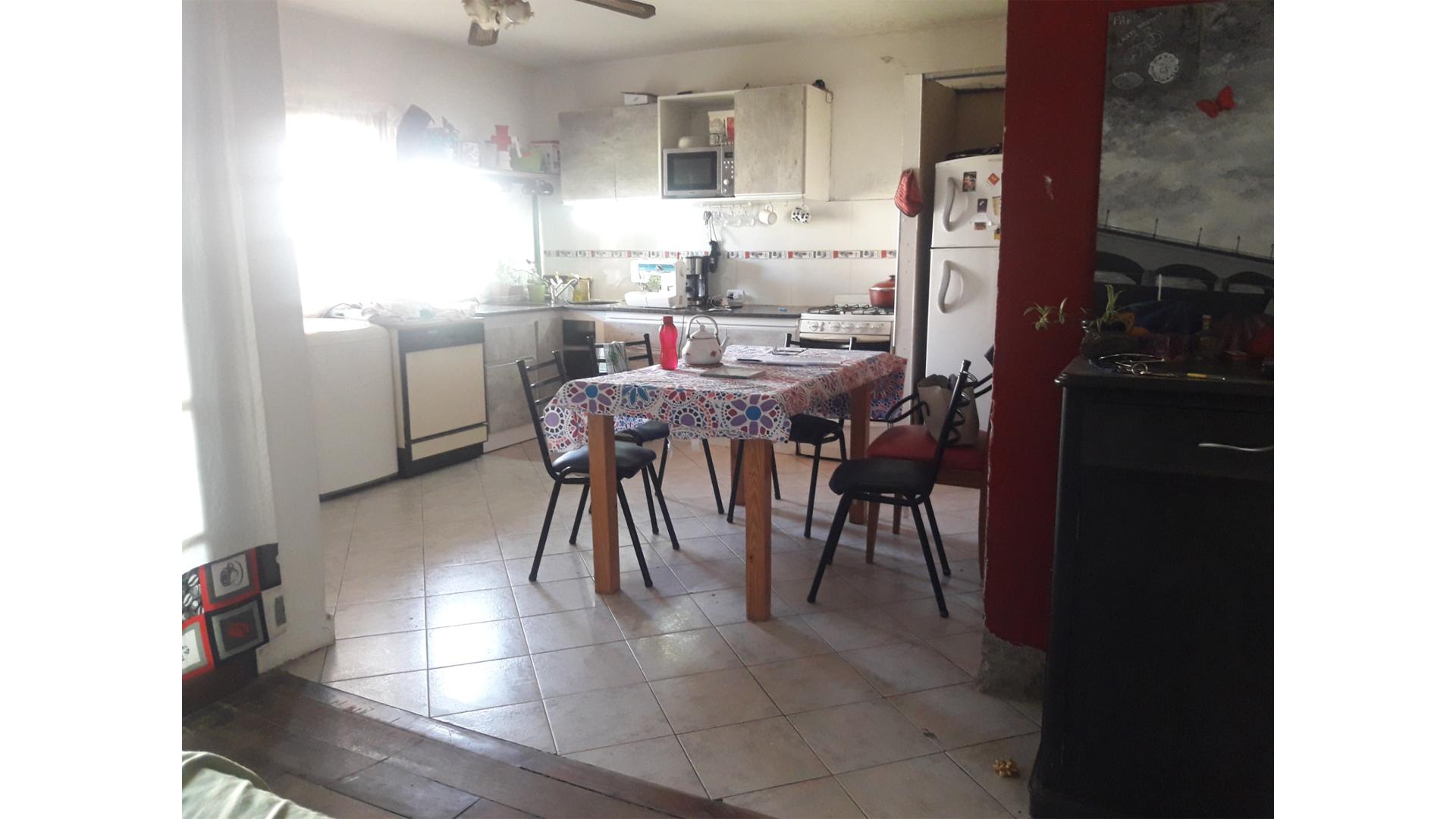 #901134 | Venta | Casa | Cipolletti (Lg Bienes RaÍces)