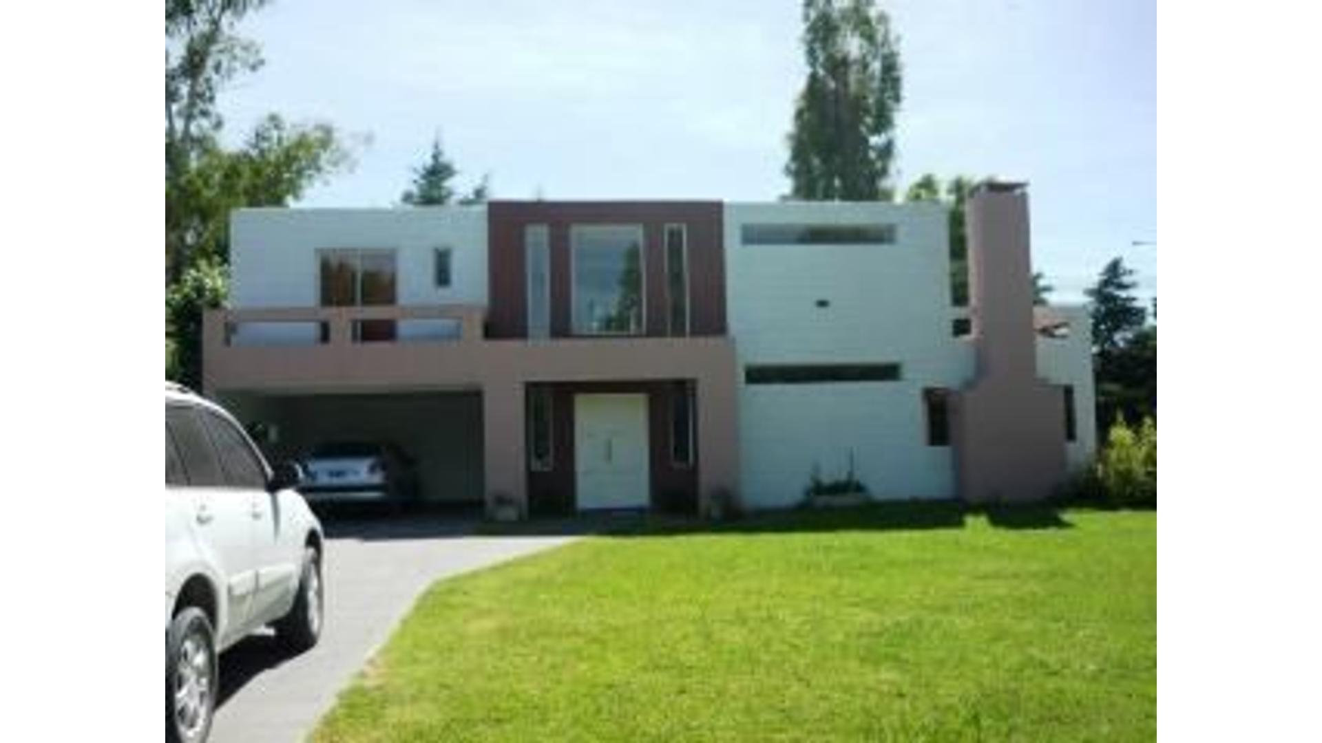 #1351369 | Venta | Casa | Pilar (Erro Propiedades)