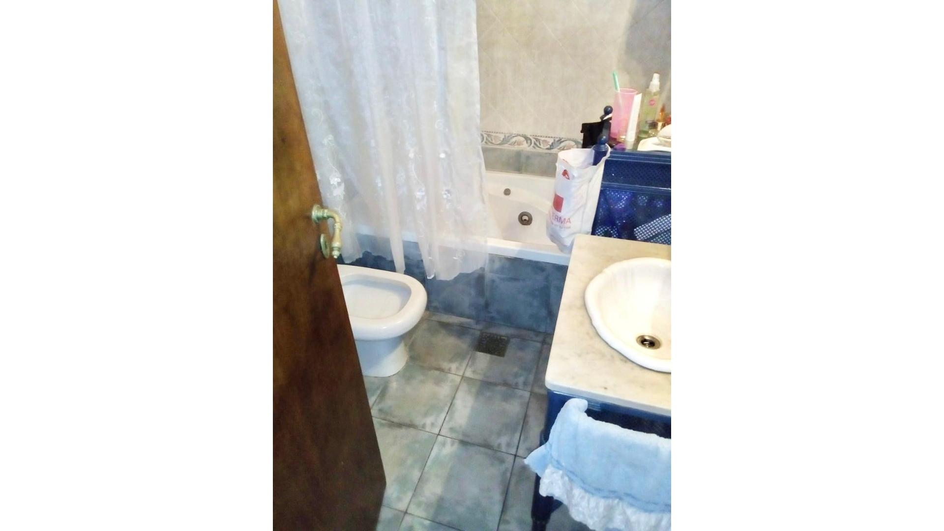 #1553042 | Sale | Apartment | Moron (Corigliano Propiedades)