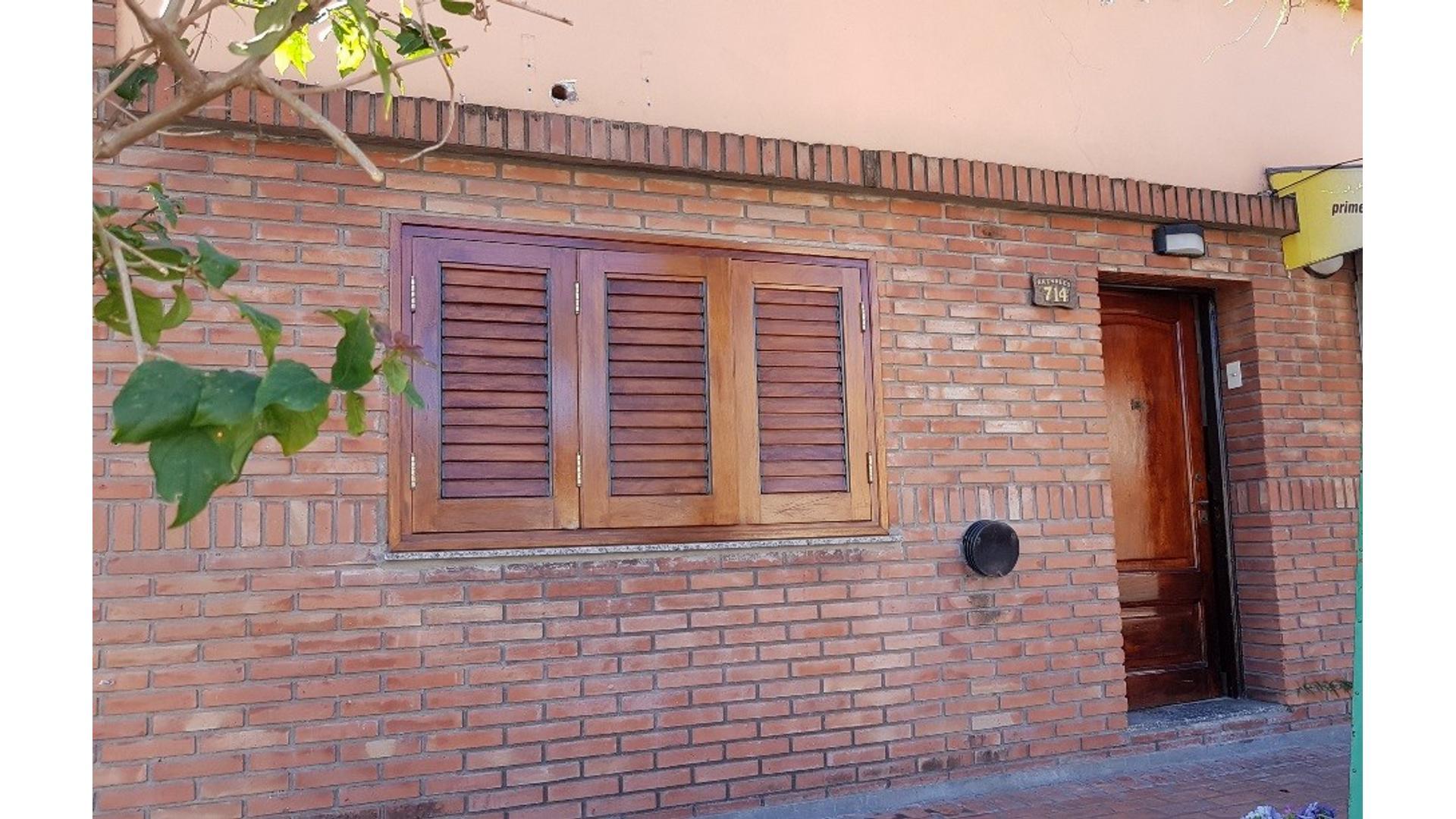 #1591438 | Alquiler | Casa | Campana (Gugliatto Estudio Inmobiliario)