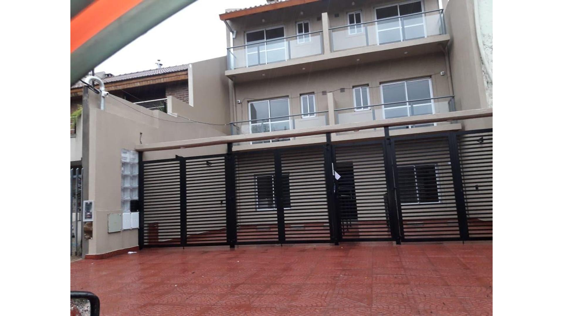 #1161471 | Venta | Casa | La Matanza (D.lenge Propiedades -lomas Del Mirador)