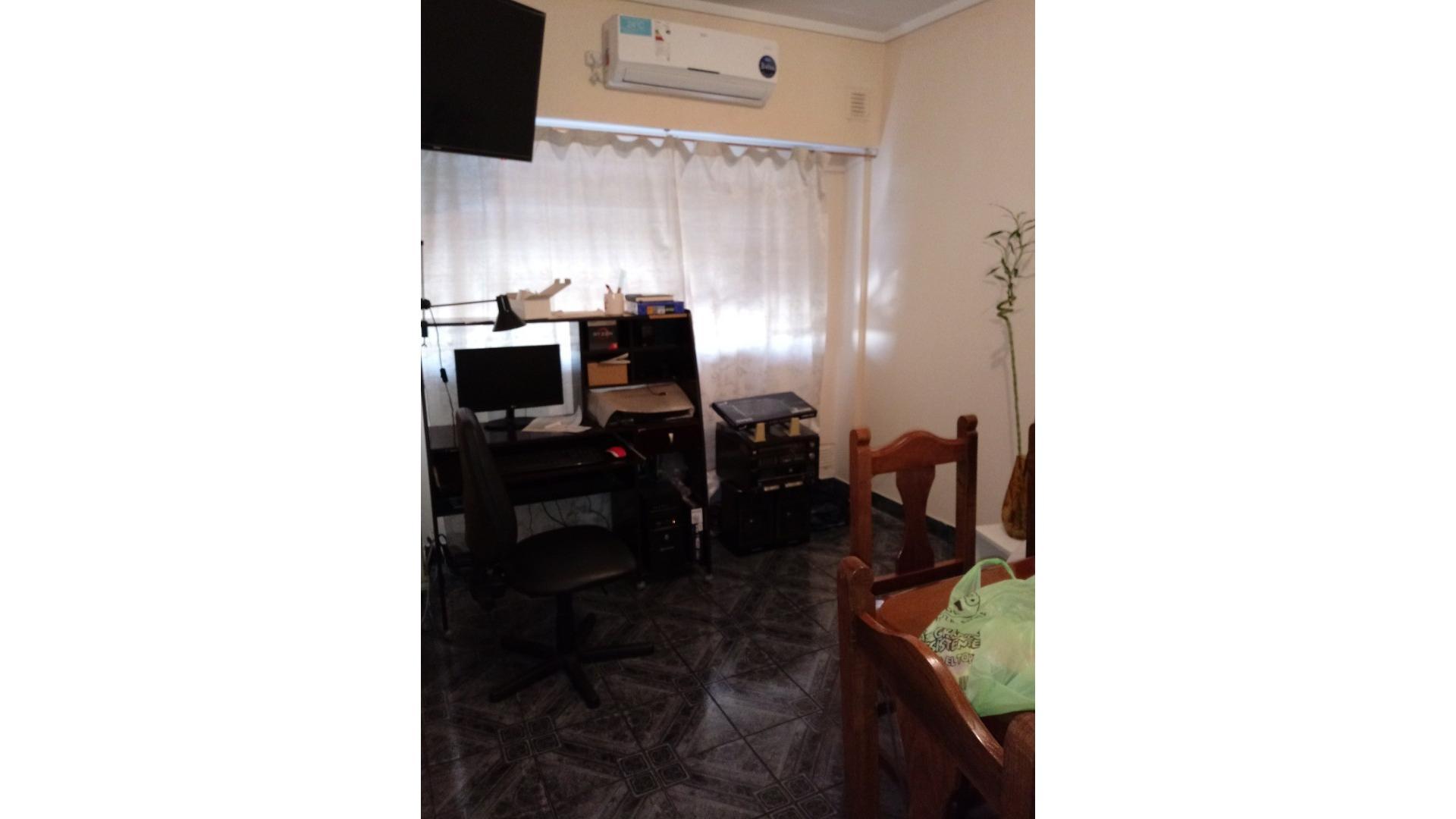 #1250249 | Venta | Departamento | Liniers (Vitale Feola Propiedades)