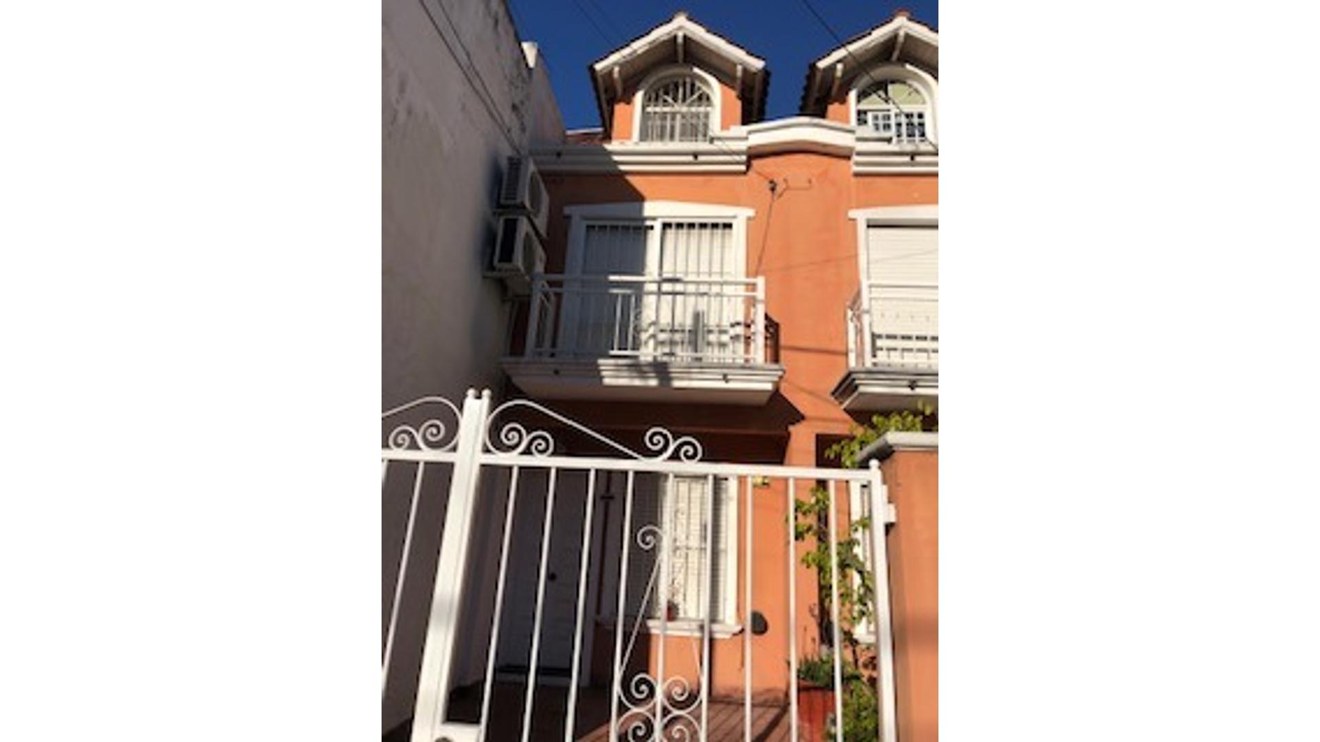 #1462512 | Venta | Casa | Vicente Lopez (Clars propiedades)