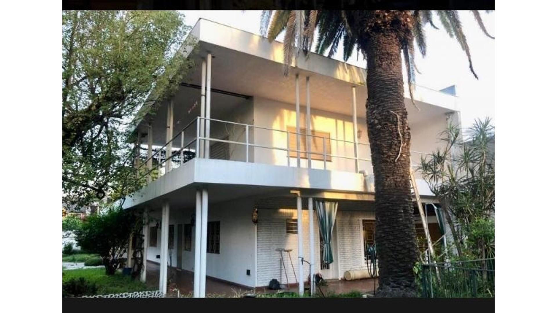 #1718103 | Venta | Casa | La Matanza (D.lenge Propiedades -villa Luzuriaga)