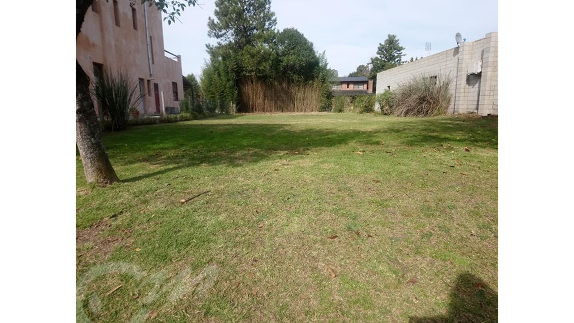 #2100089 | Venta | Lote | Pilar (Mcanle Propiedades)