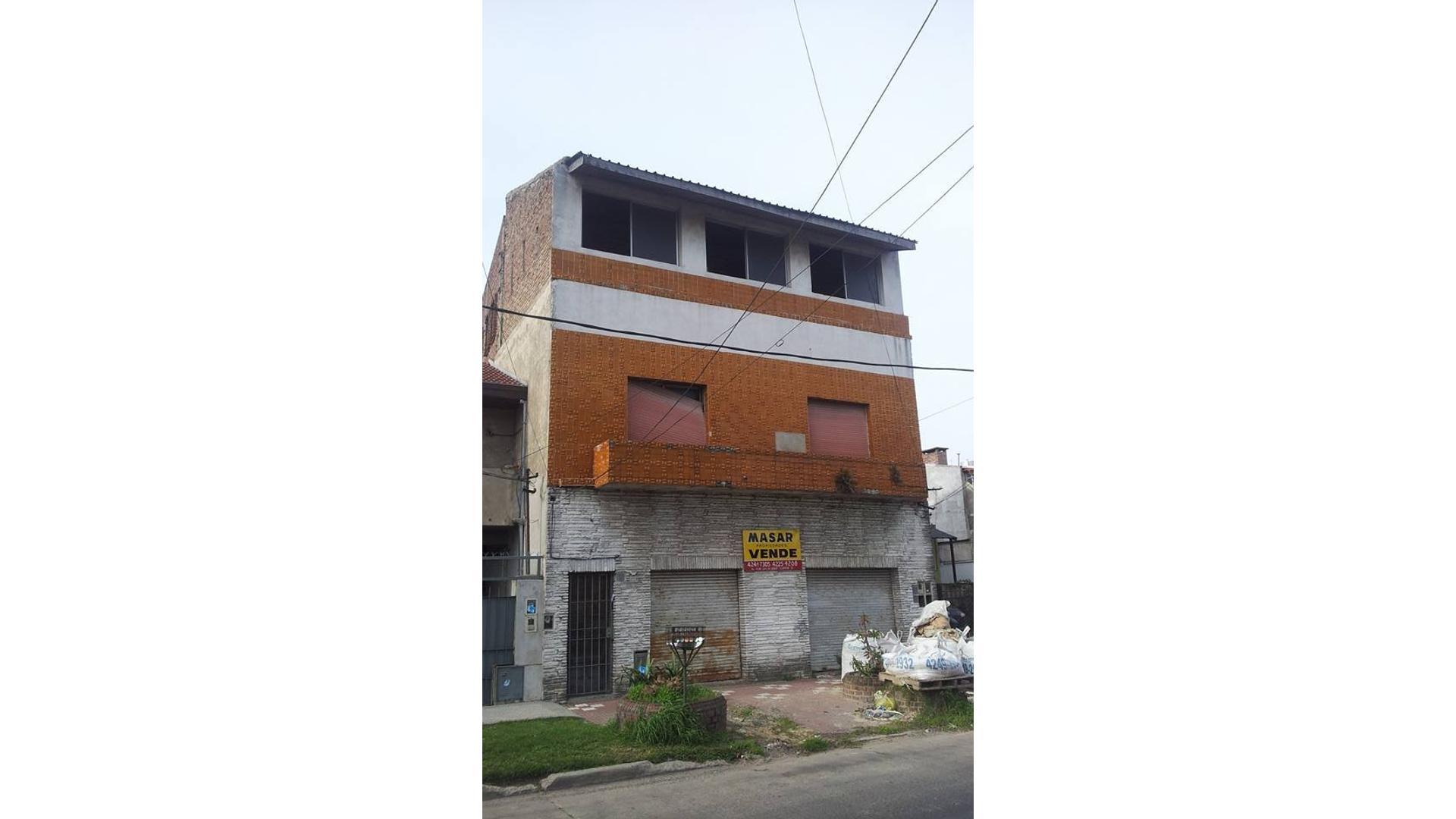 #2167403 | Sale | House | Lanus (MASAR PROPIEDADES)