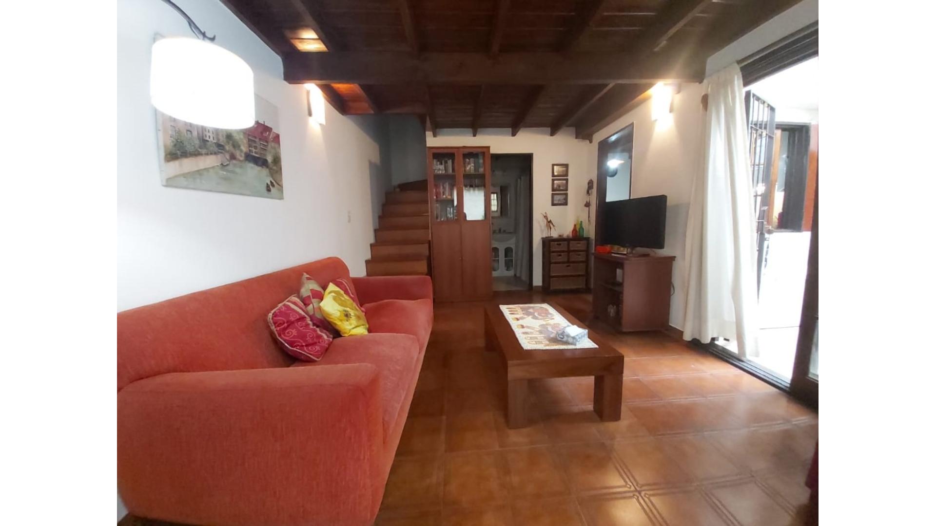 #2231404 | Venta | Casa | Moron (Fauverte Propiedades)