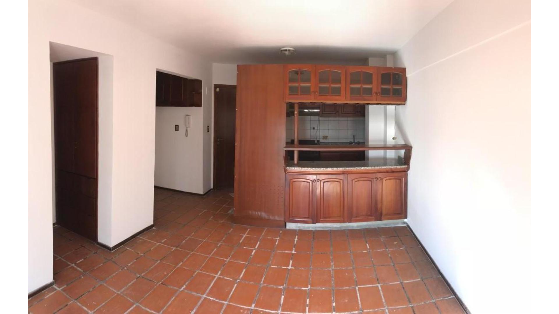 #2554618 | Venta | Local | Hurlingham (TUCCI INMUEBLES)