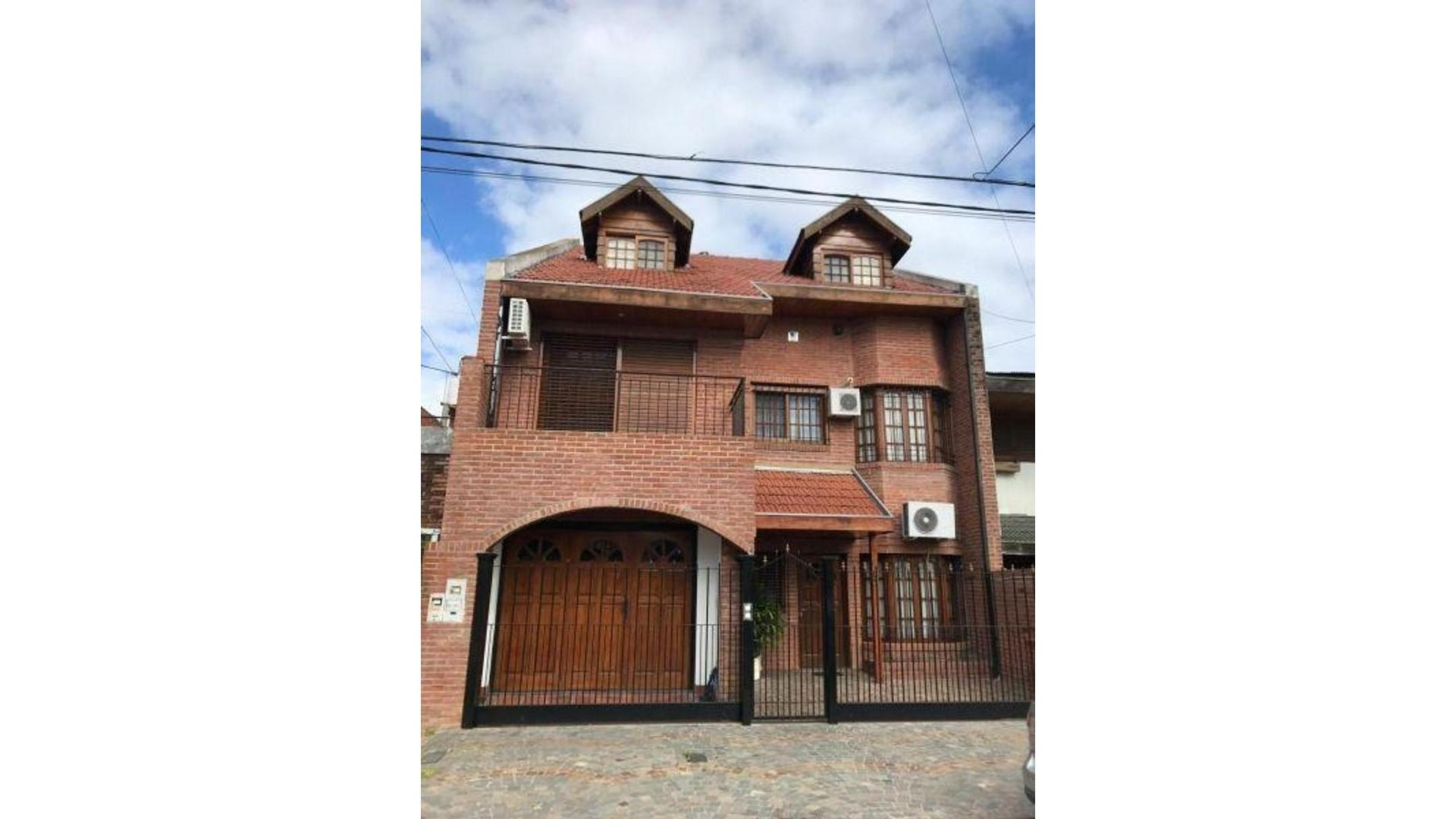 #2070708 | Alquiler | Casa | San Isidro (Llermanos  Propiedades)