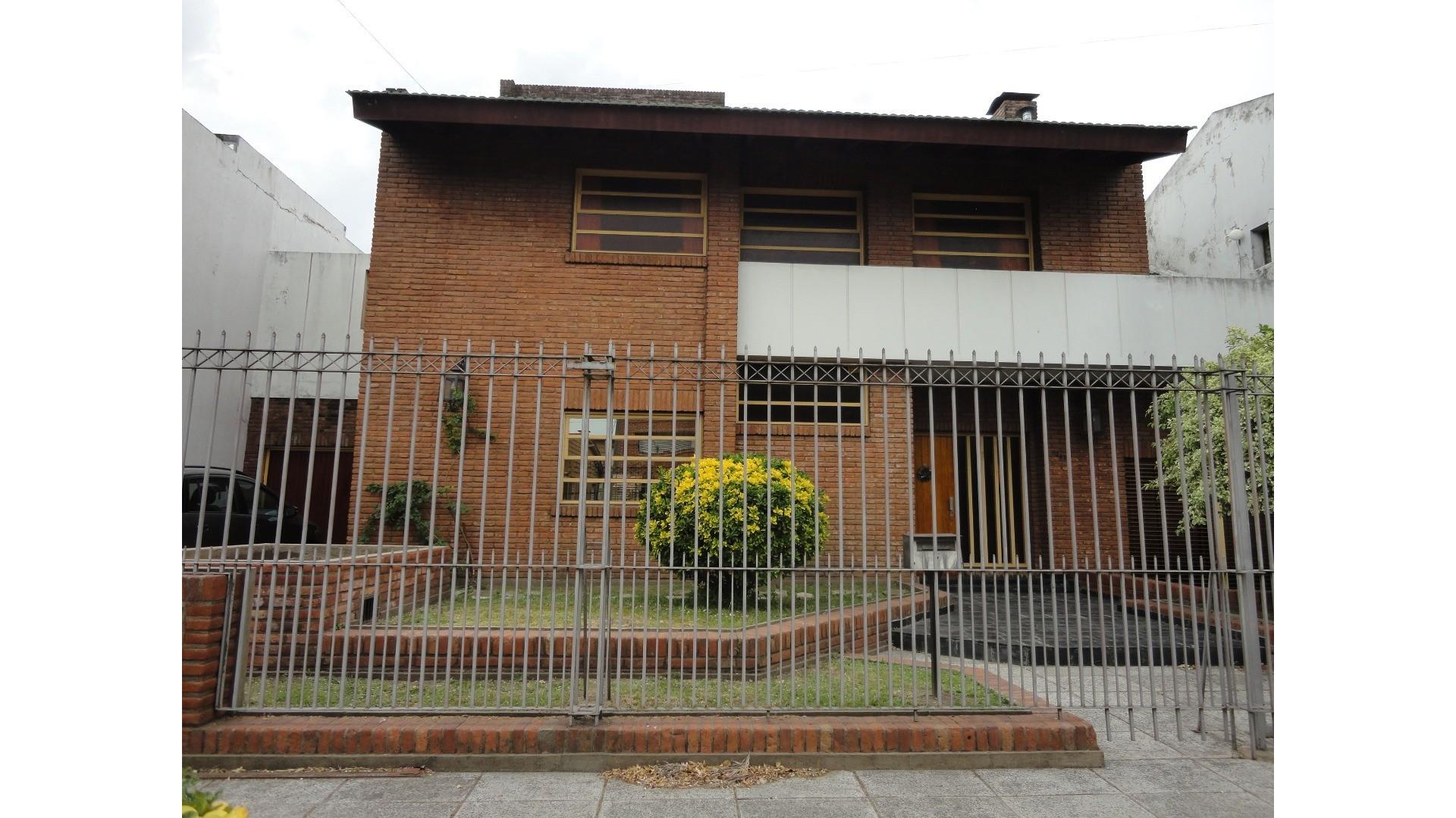 #4058819 | Venta | Casa | Moron (ARCE PROPIEDADES)