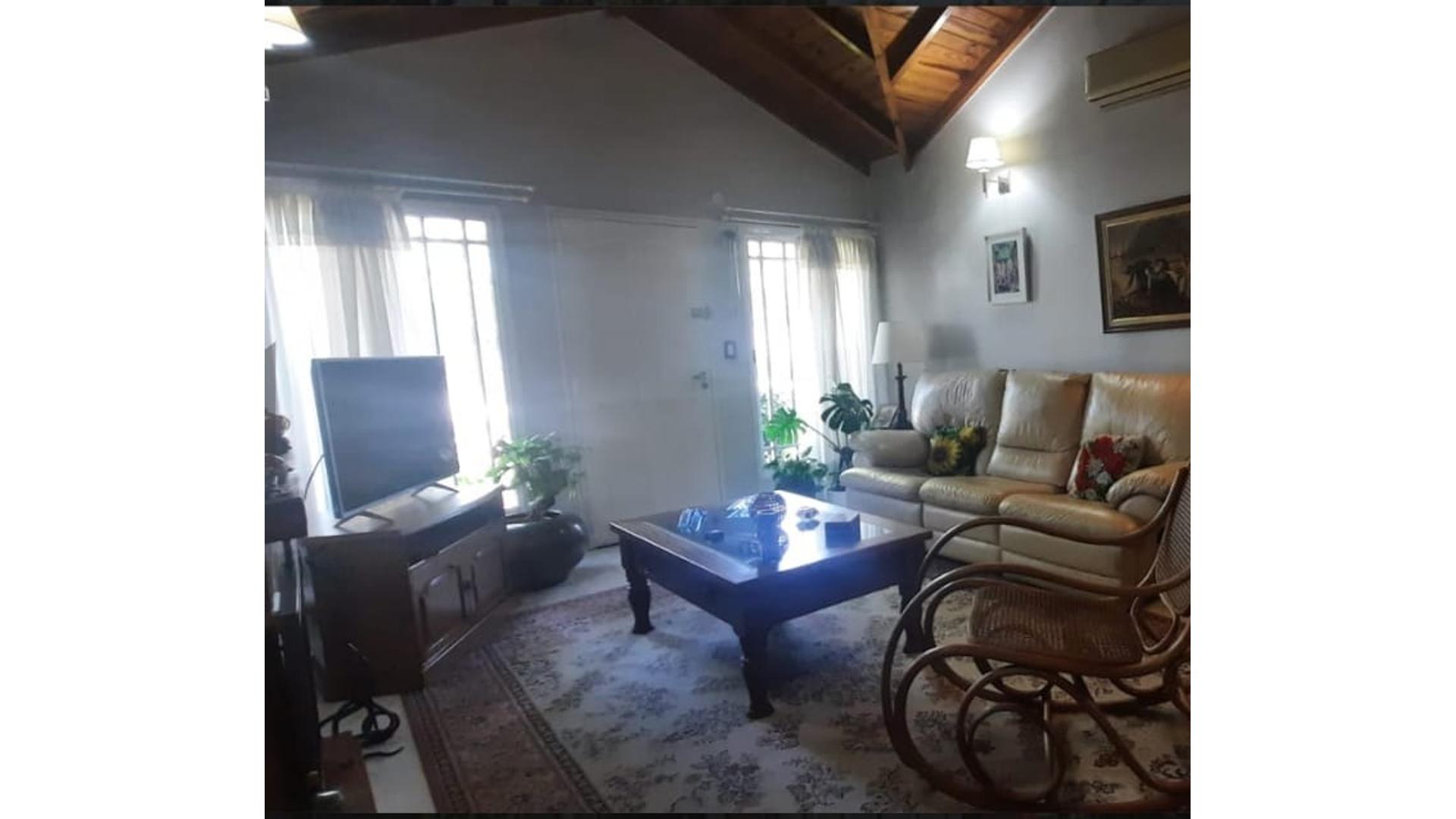 #3144816 | Venta | Casa | Ituzaingó (Marta Rossi  Propiedades)