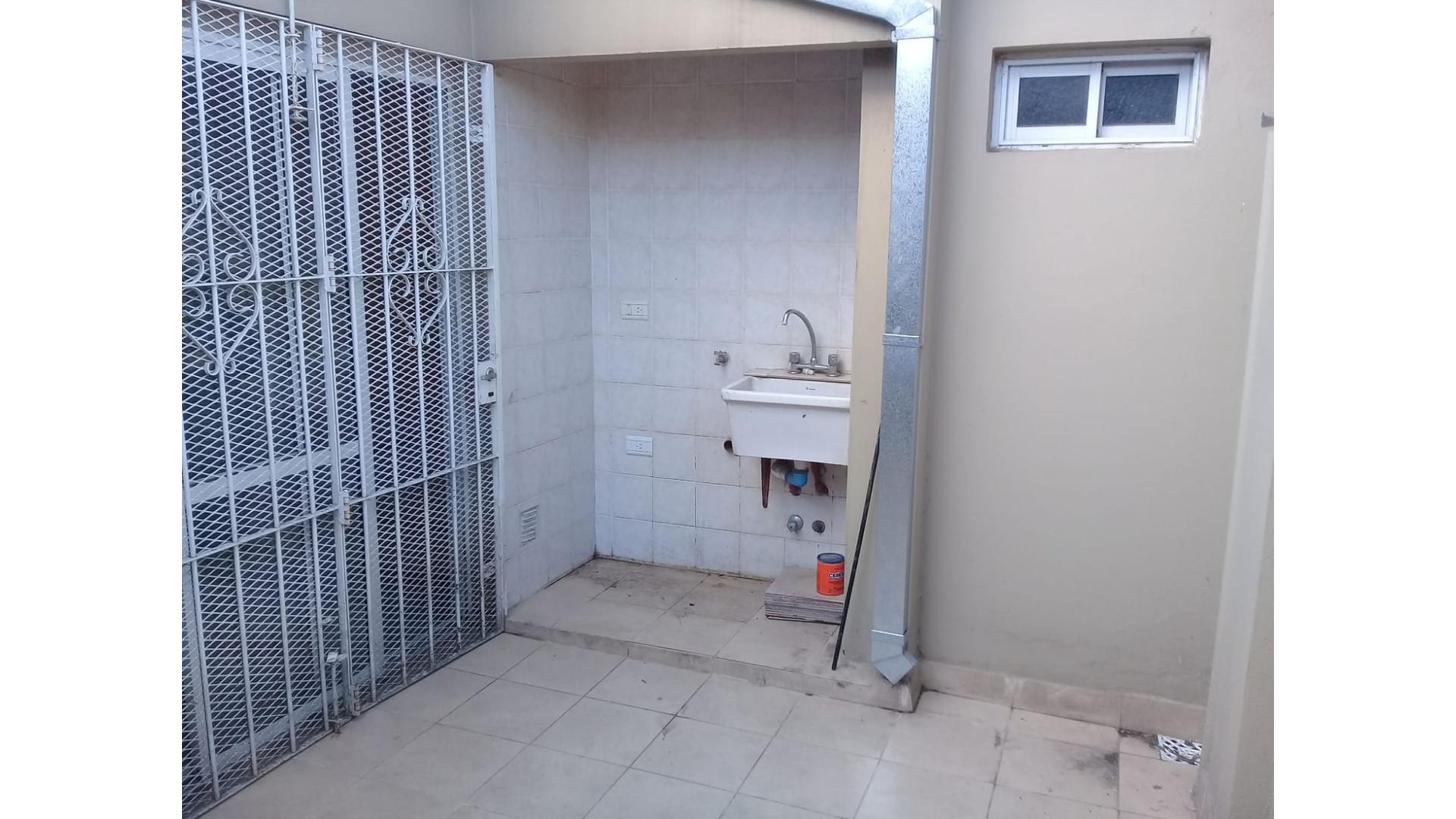 #3185241 | Venta | Edificio | Moreno (Mosca  Propiedades)