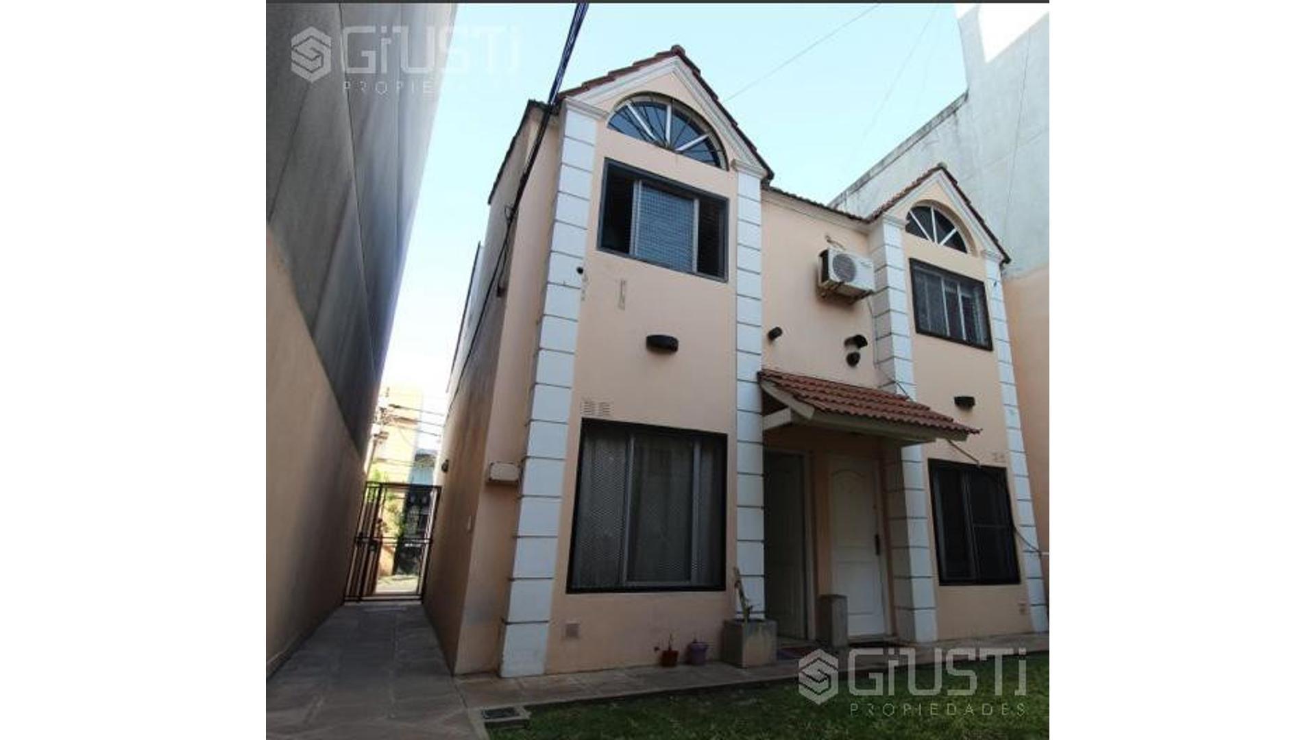 #3185307 | Venta | Casa | Moron (Giusti Ariel Propiedades)