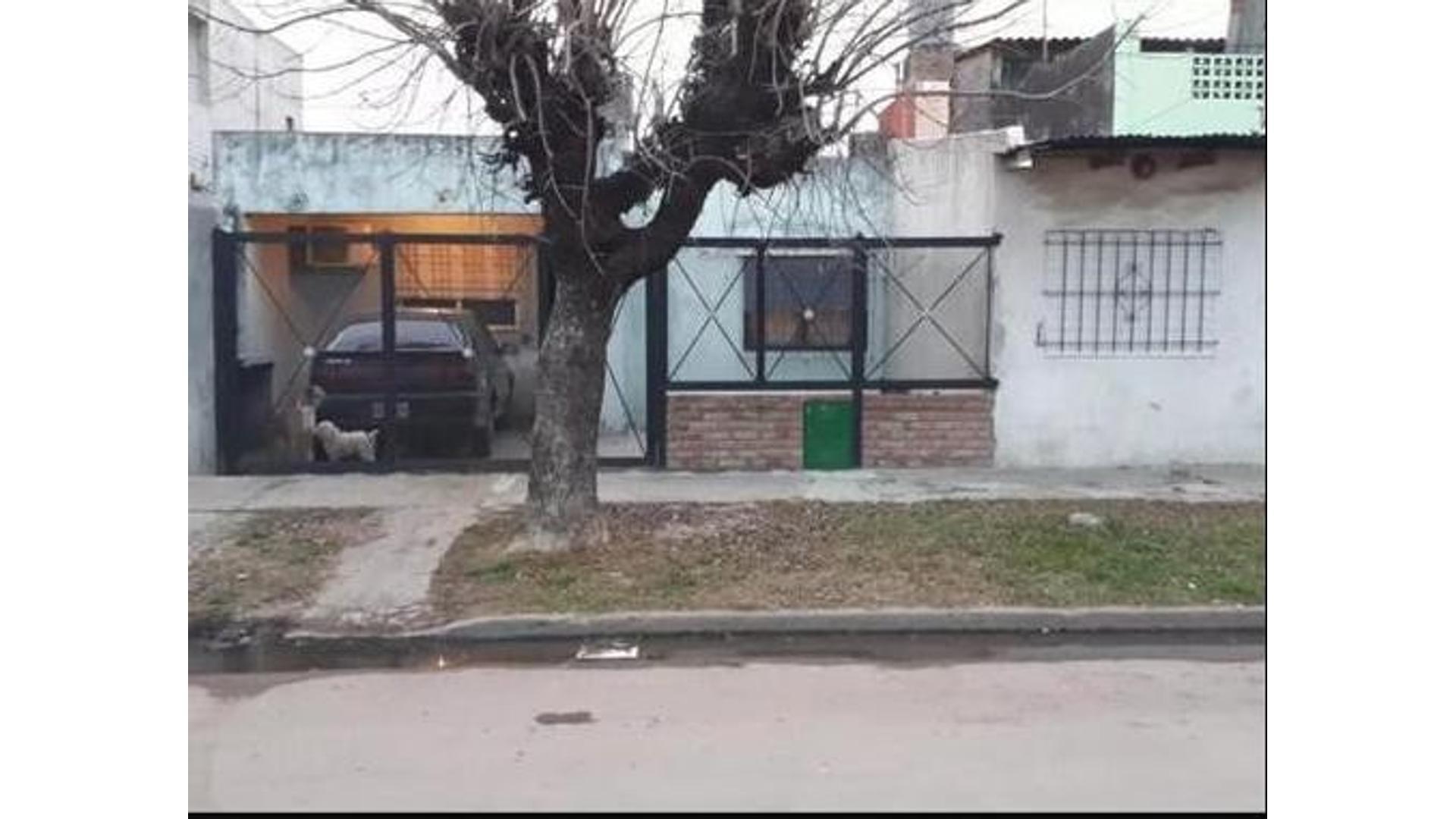 #3697414 | Venta | Casa | La Matanza (Asesorias Y Producciones Lm)