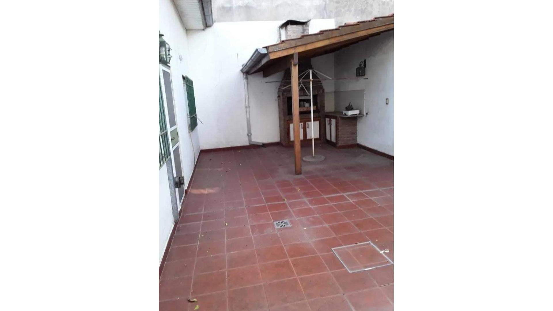 #3774283 | Venta | Casa | La Matanza (Asesorias Y Producciones Lm)