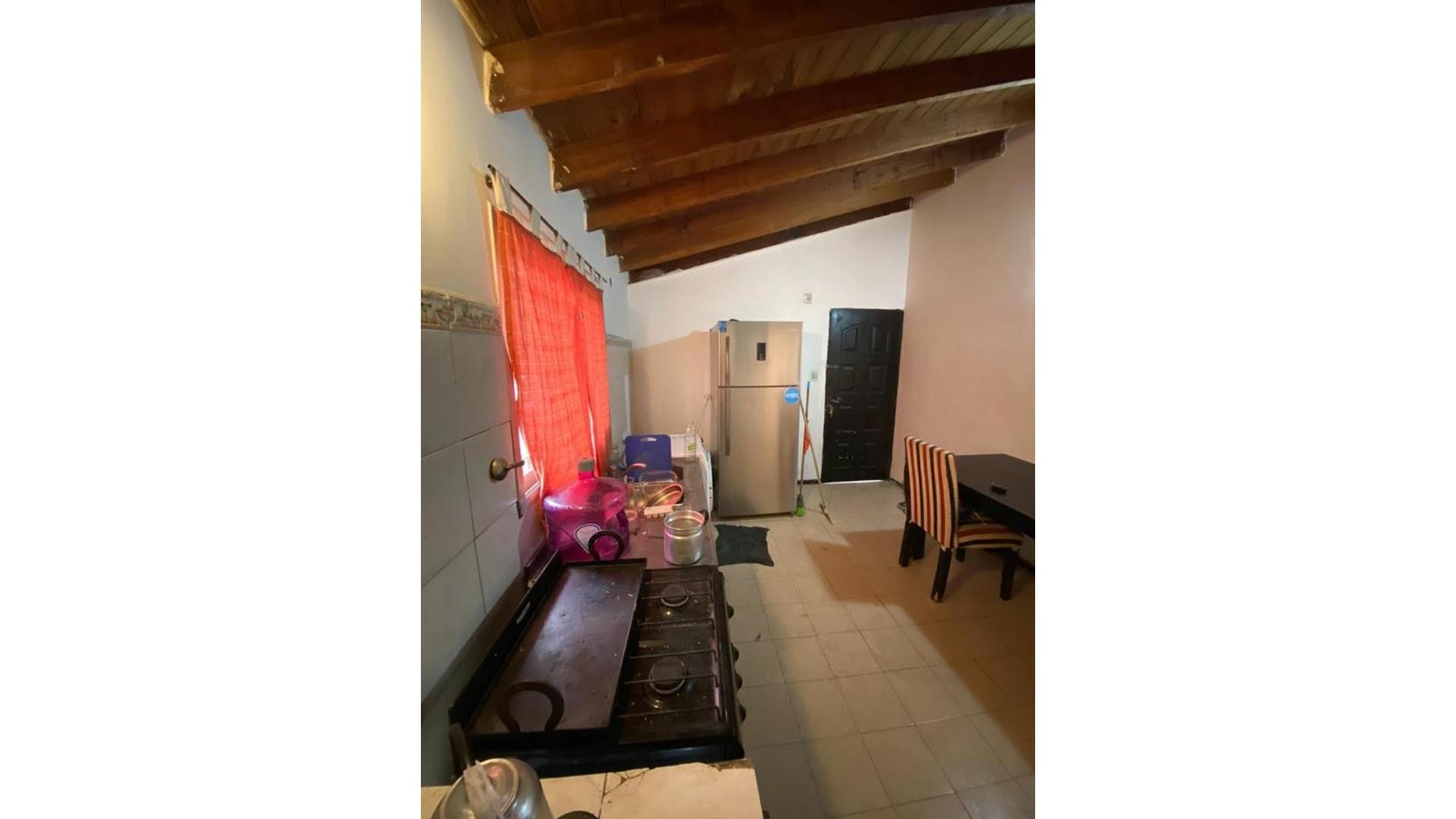 #3774270 | Sale | House | Moron (Asesorias Y Producciones Lm)