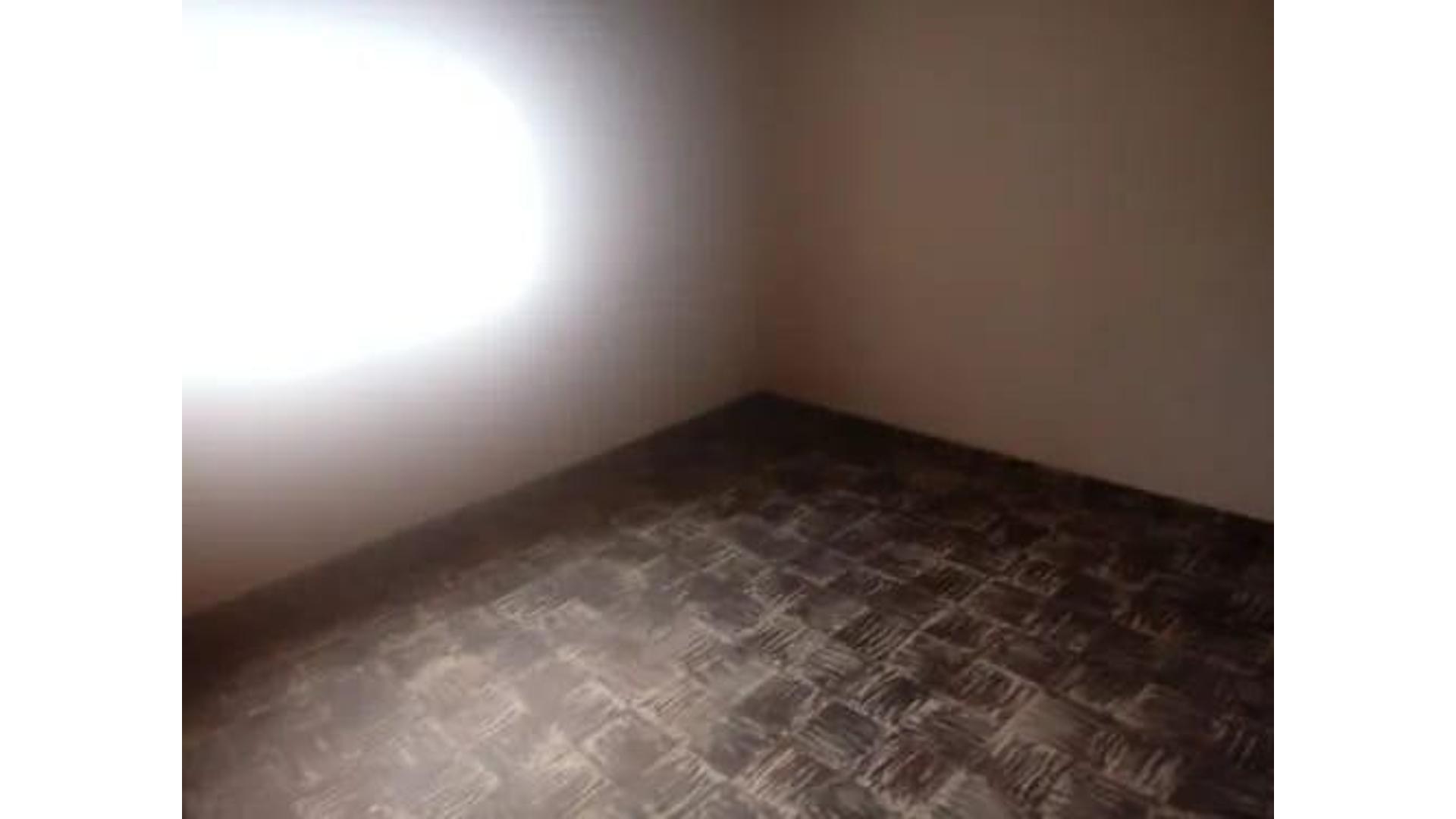 #3774270 | Sale | House | Moron (Asesorias Y Producciones Lm)