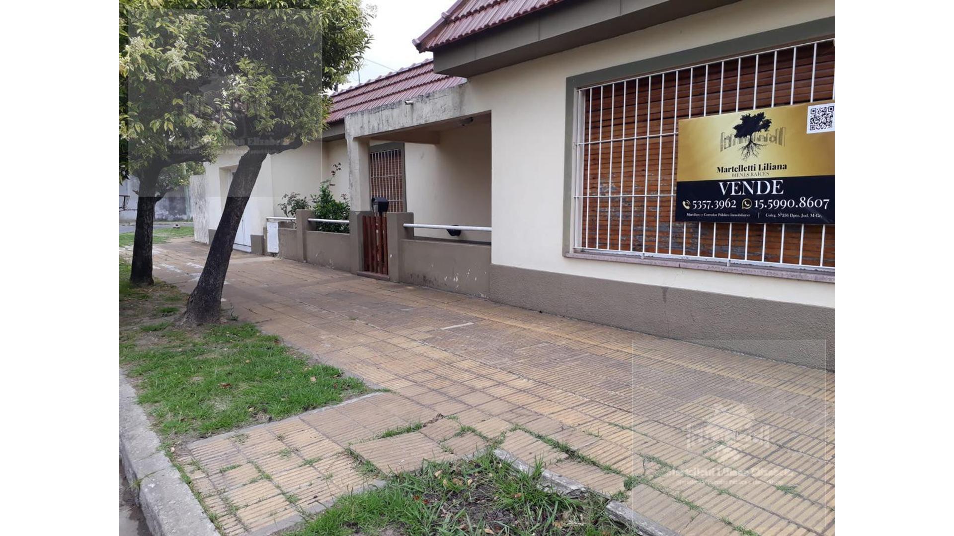 #3649535 | Venta | Casa | Moron (Asesorias Y Producciones Lm)