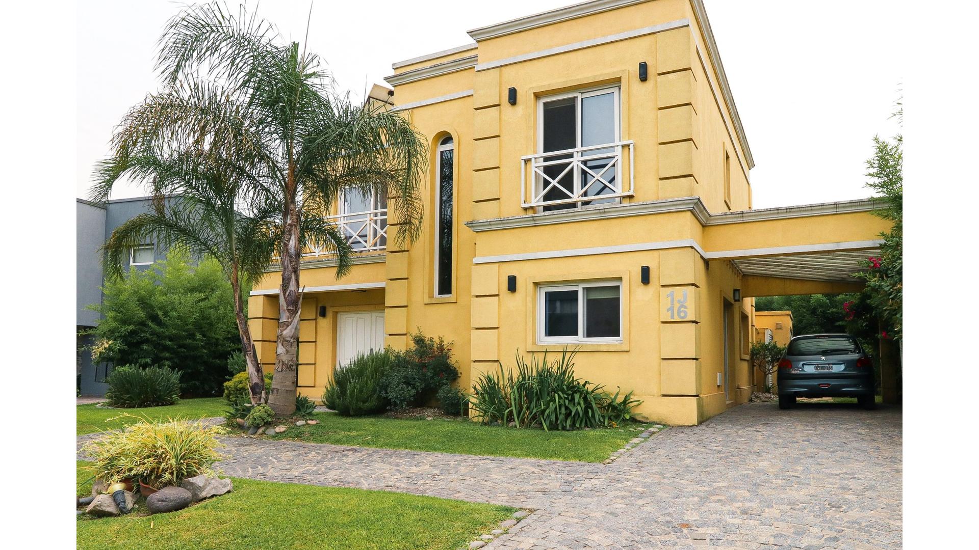 #5378875 | Venta | Casa | Quilmes (Hernan Schaerer Desarrollos Inmobiliarios)