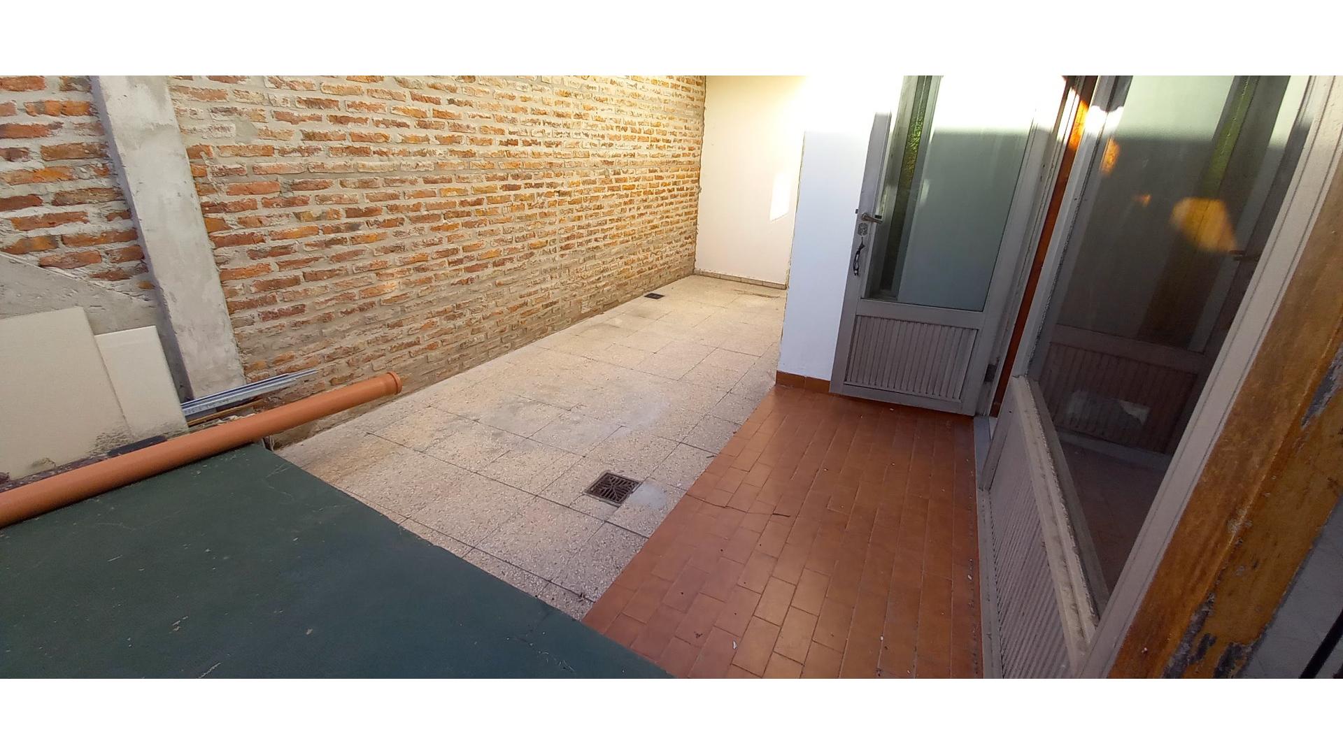 #3735076 | Venta | Casa | Quilmes (Alma Di Matteo Servicios Inmobiliarios)