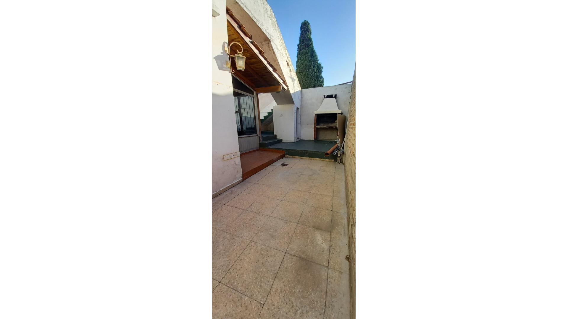 #3735076 | Venta | Casa | Quilmes (Alma Di Matteo Servicios Inmobiliarios)