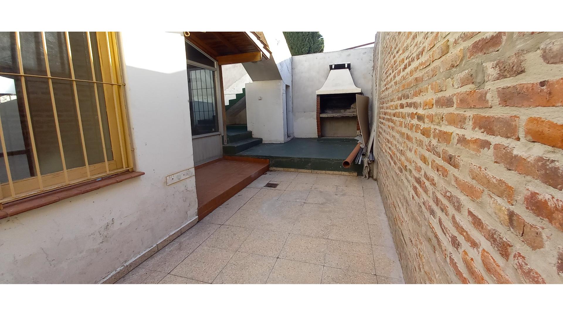 #3735076 | Venta | Casa | Quilmes (Alma Di Matteo Servicios Inmobiliarios)