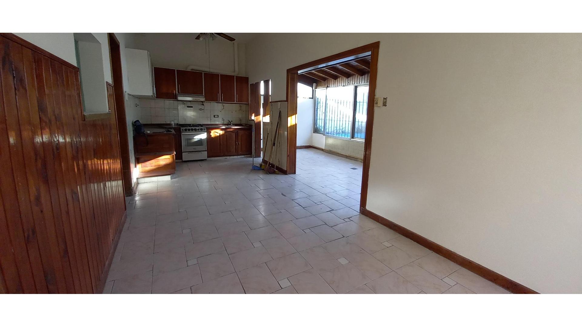 #3735076 | Venta | Casa | Quilmes (Alma Di Matteo Servicios Inmobiliarios)