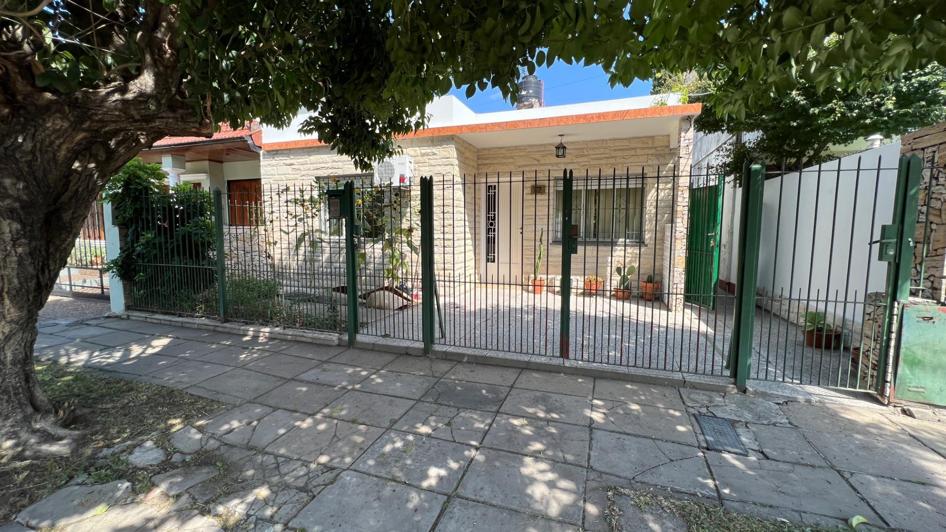 #3734409 | Venta | Casa | Ituzaingó (Inmobiliaria Carlucci)