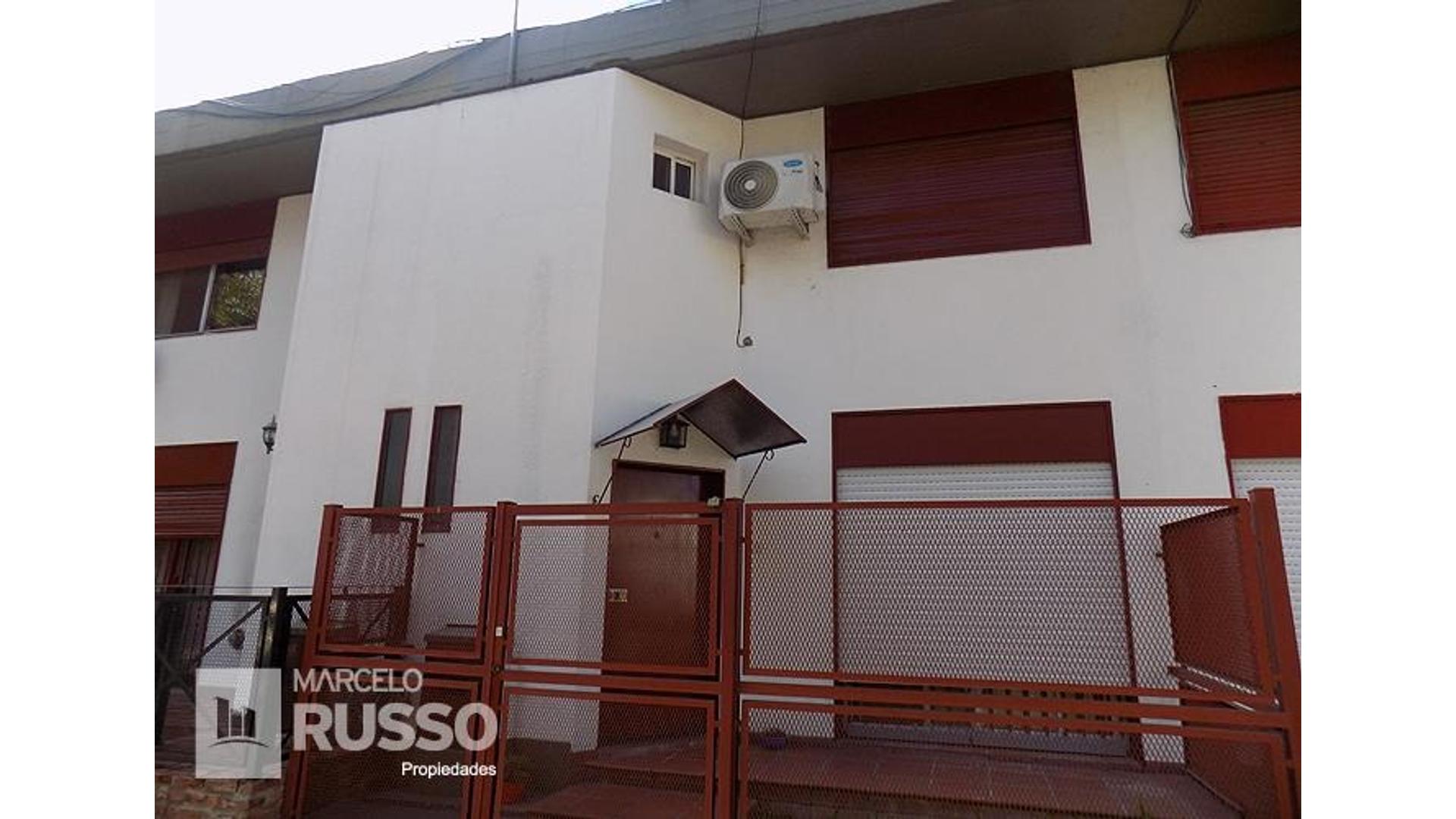 #3842766 | Sale | House | Hurlingham (Marcelo Russo Propiedades)