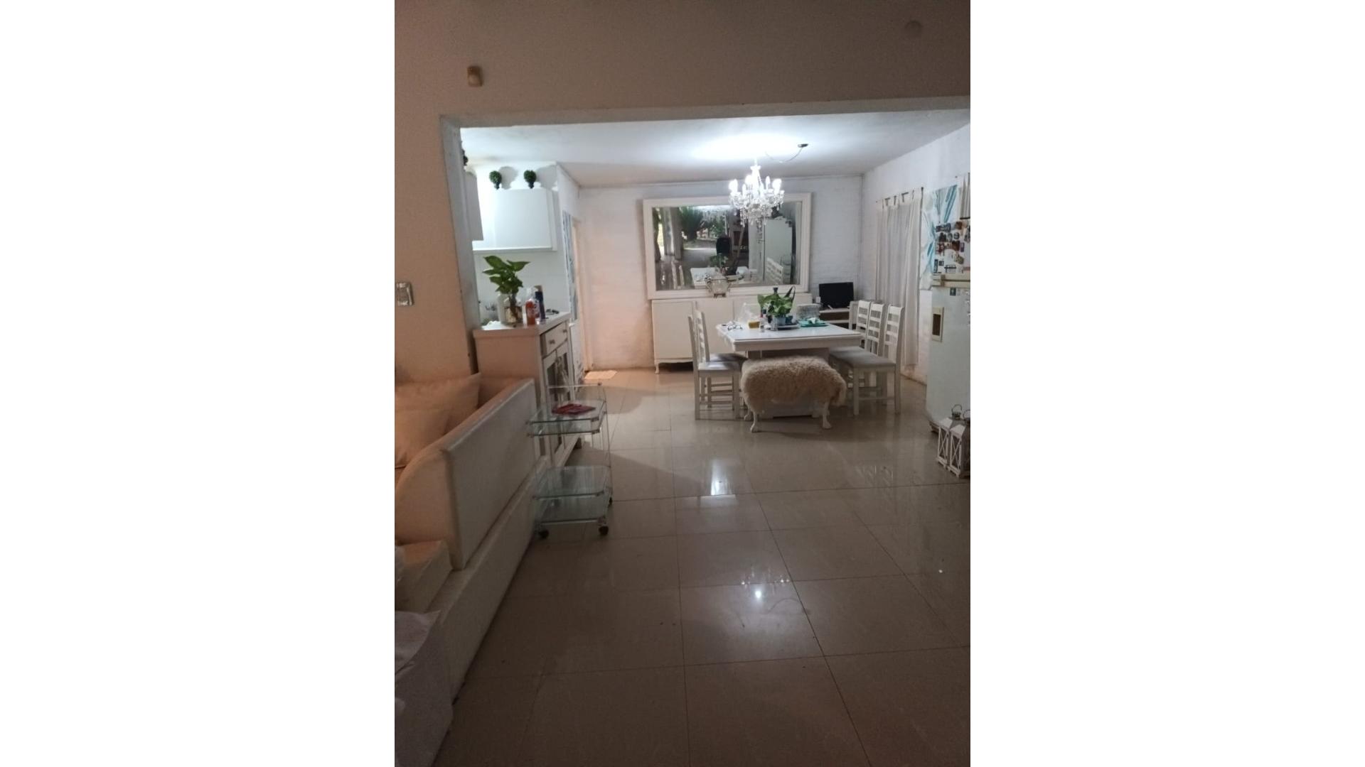 #4080405 | Venta | Casa | Ibarlucea (Geminis Inmobiliaria)