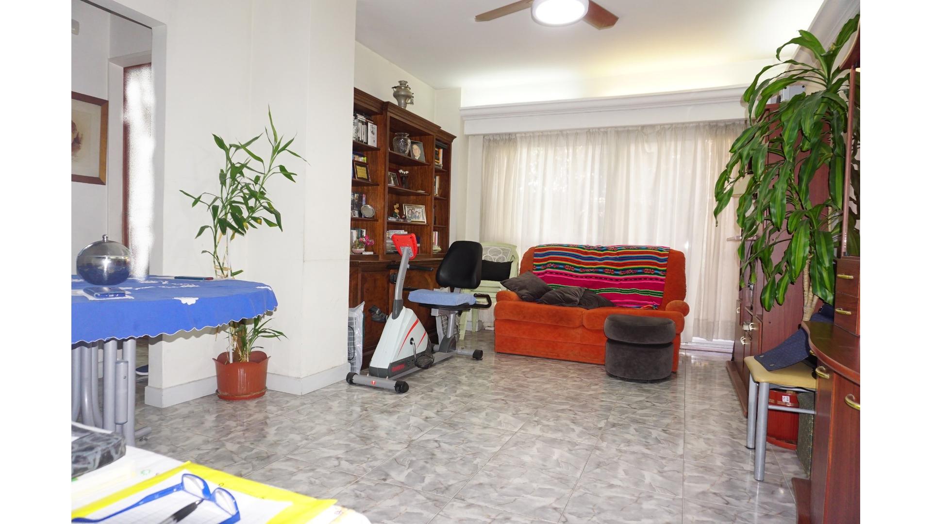 #4201502 | Venta | Departamento | Balvanera (J. Resnik Propiedades)