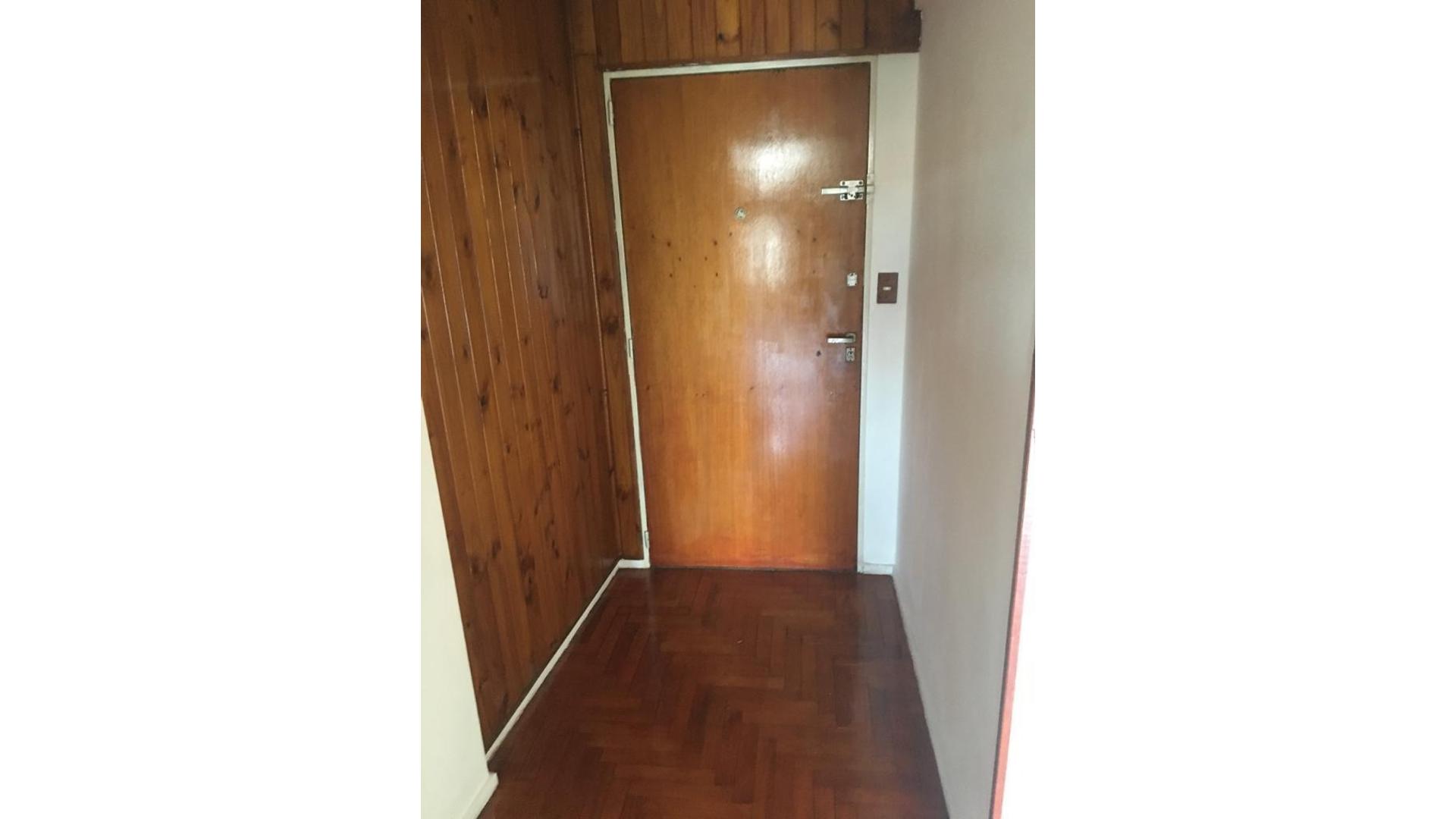 #4235647 | Venta | Departamento | Floresta (Geniso Propiedades)