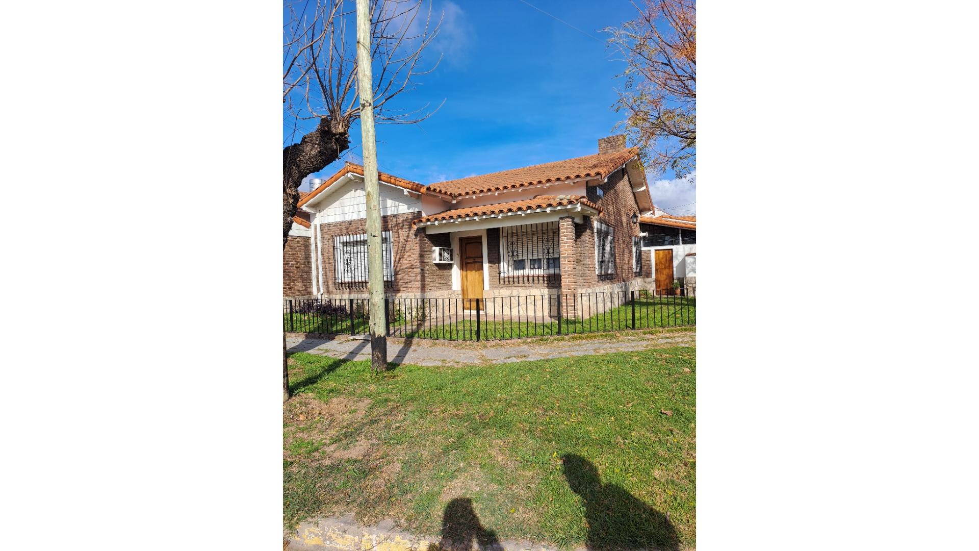 #4278711 | Sale | House | Quilmes (Adrián Gorosito Desarrollos Inmobiliarios)