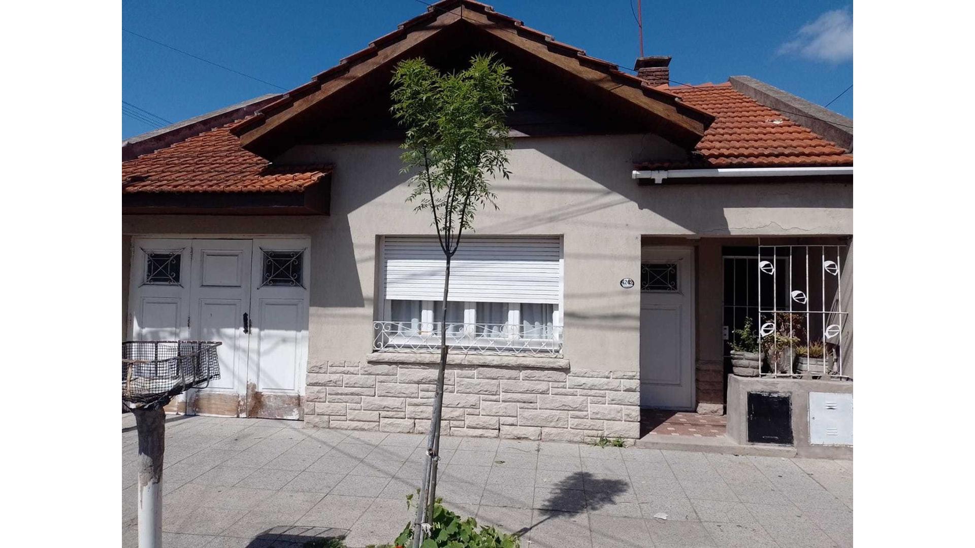 #4352124 | Venta | Casa | Mar Del Plata (Contreras Gonzalez Inmobiliaria)