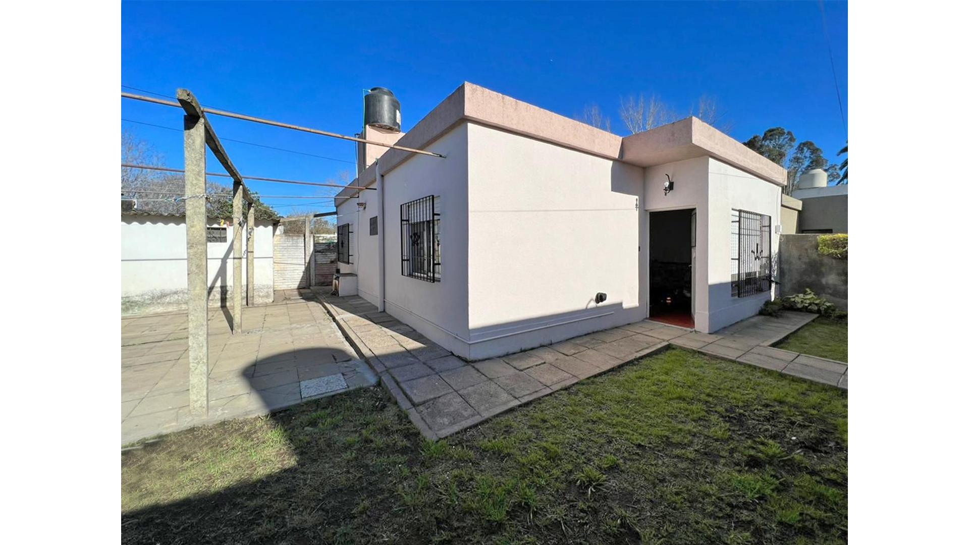 #4430193 | Venta | Casa | Merlo (Bertomeu & Puggioni Propiedades)