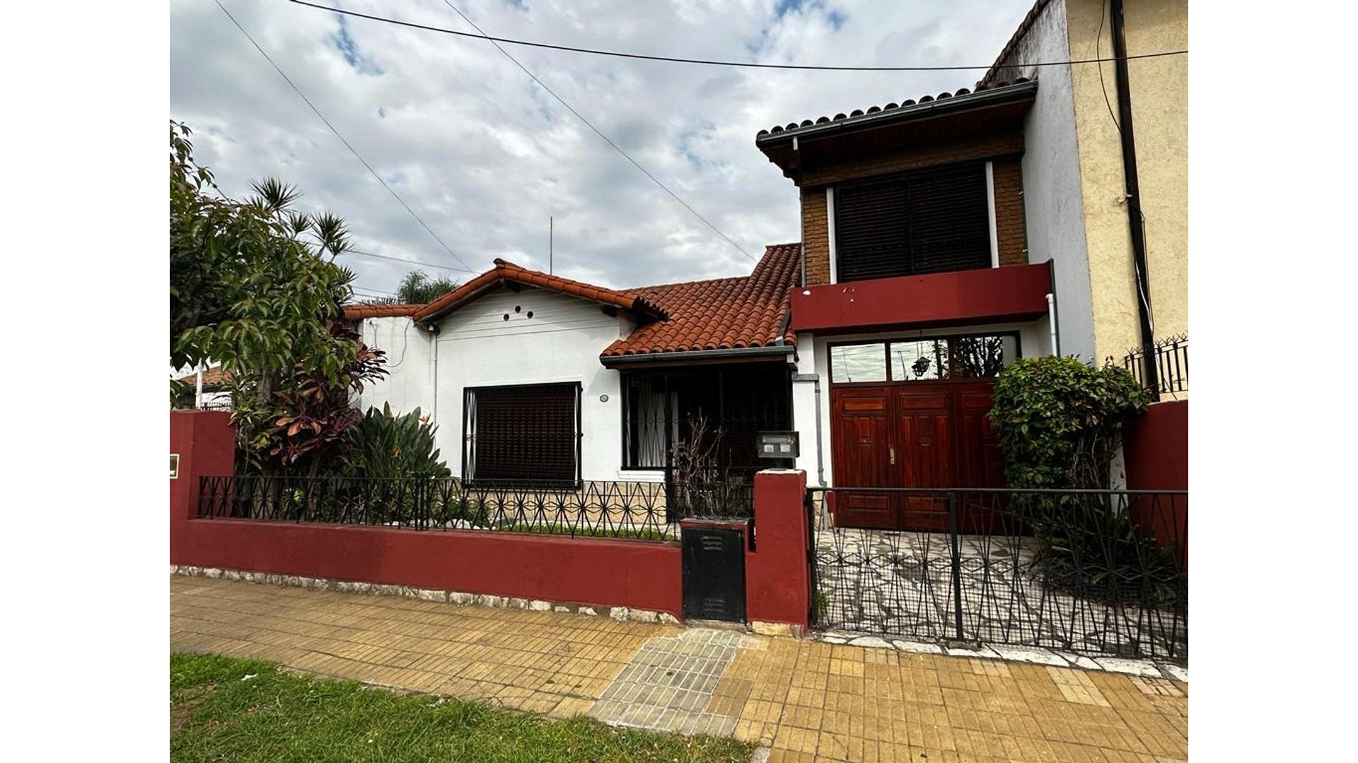 #4430105 | Venta | Casa | Vicente Lopez (López Fernández)