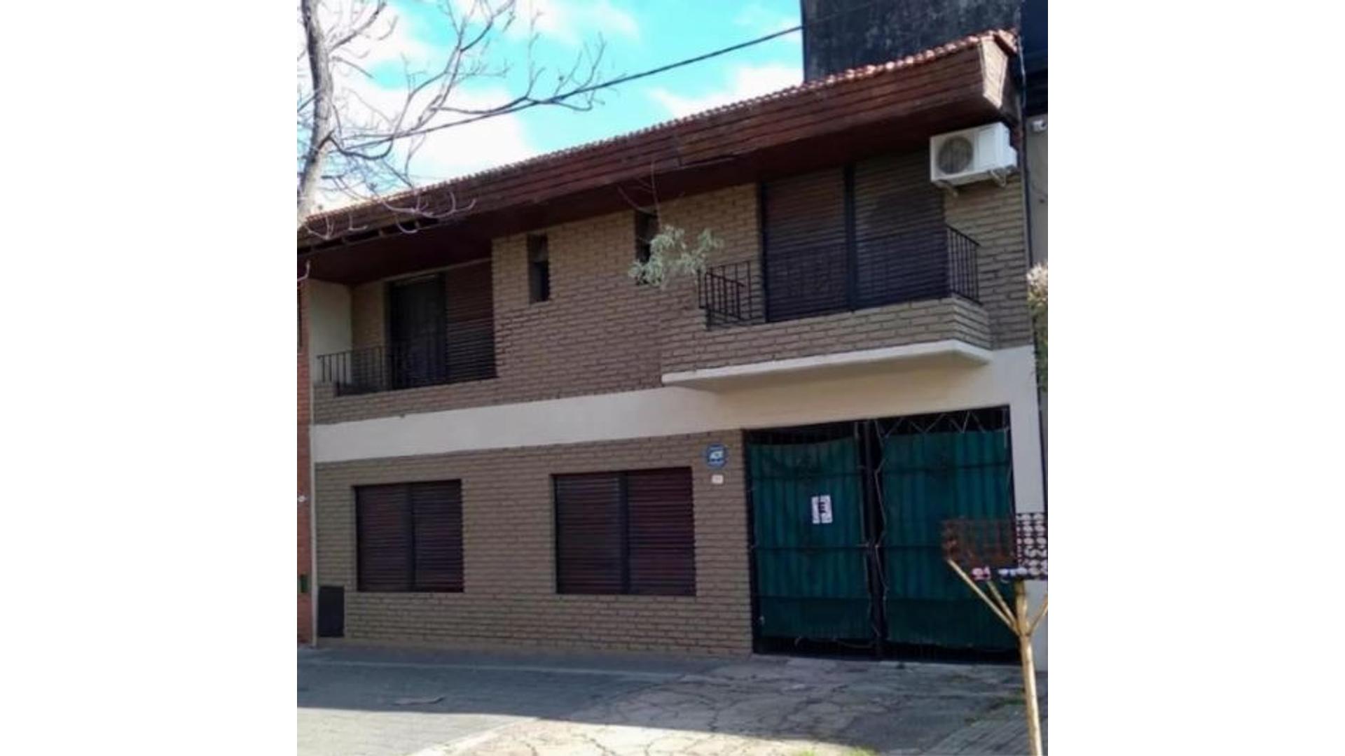 #4463683 | Sale | House | La Plata (Blanco Bienes Raices)