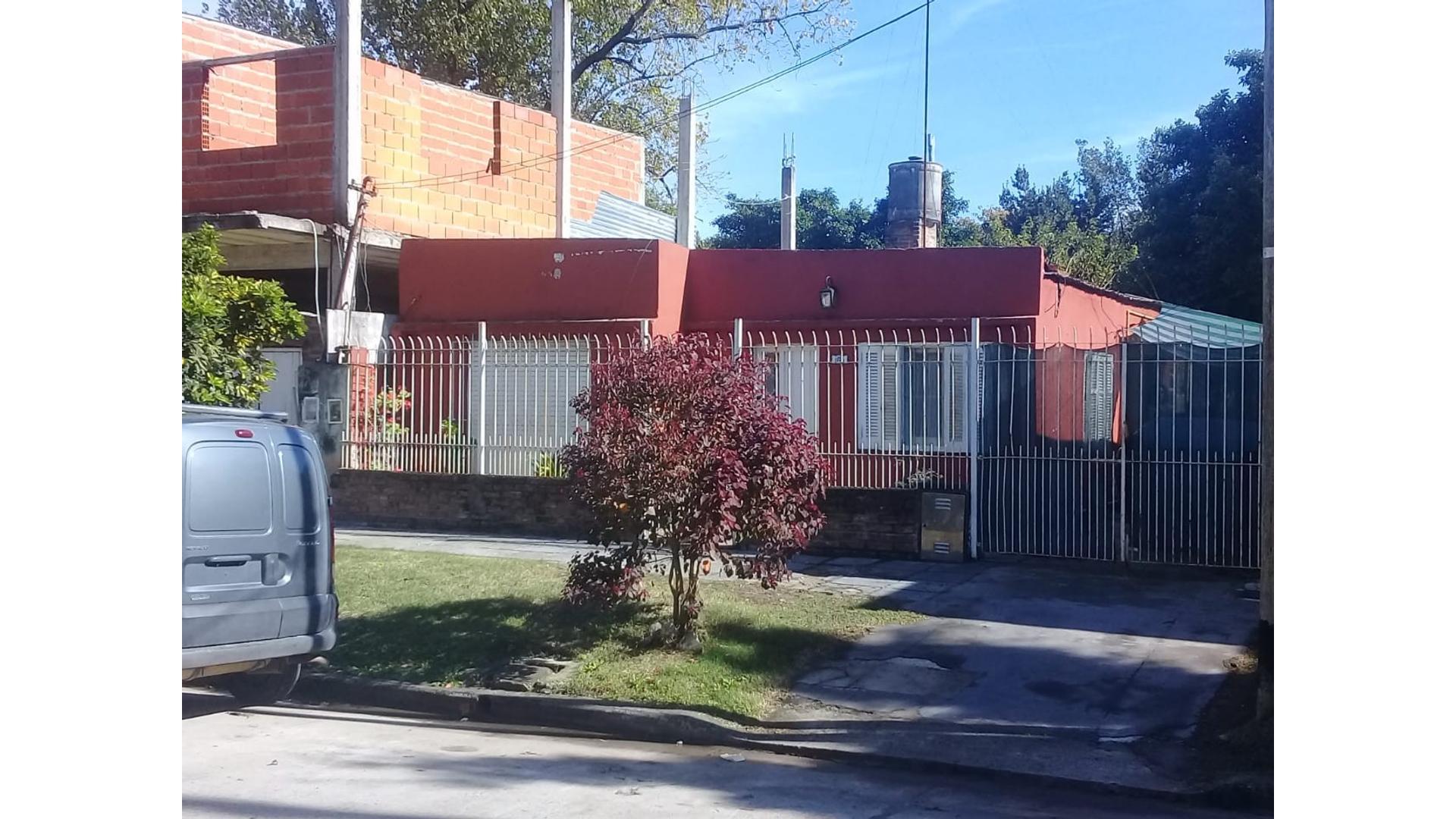 #4469919 | Venta | Casa | Avellaneda (Fogola Propiedades)