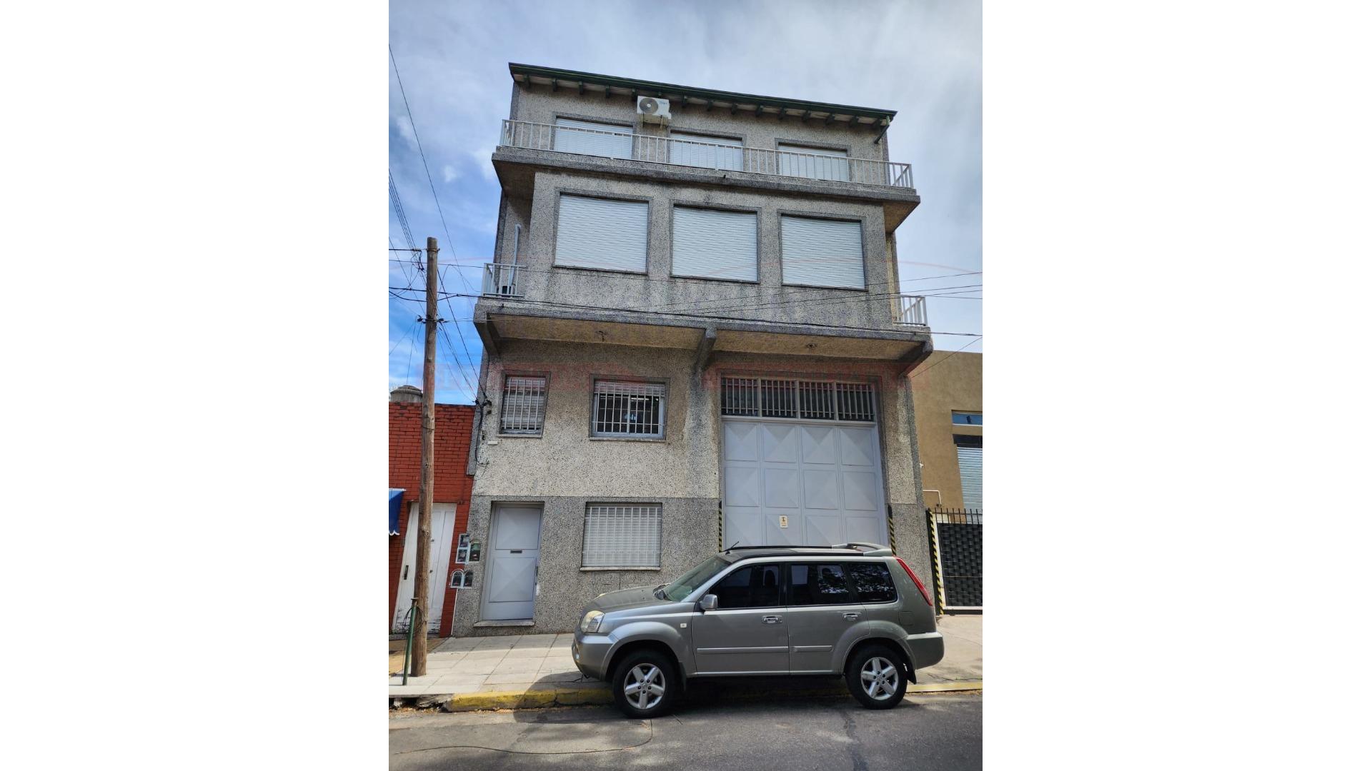 #4592250 | Venta | Edificio | Vicente Lopez (Hernan Callone Operaciones Inmobiliarias)