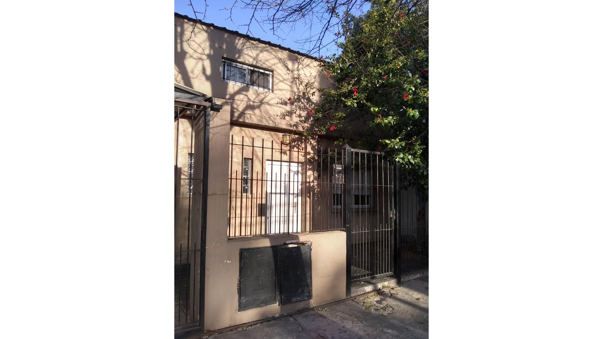 #4606141 | Venta | Casa | Colonia Tres De Febrero (MONTAÑO FELIPE ESTUDIO INMOBILIARIO)