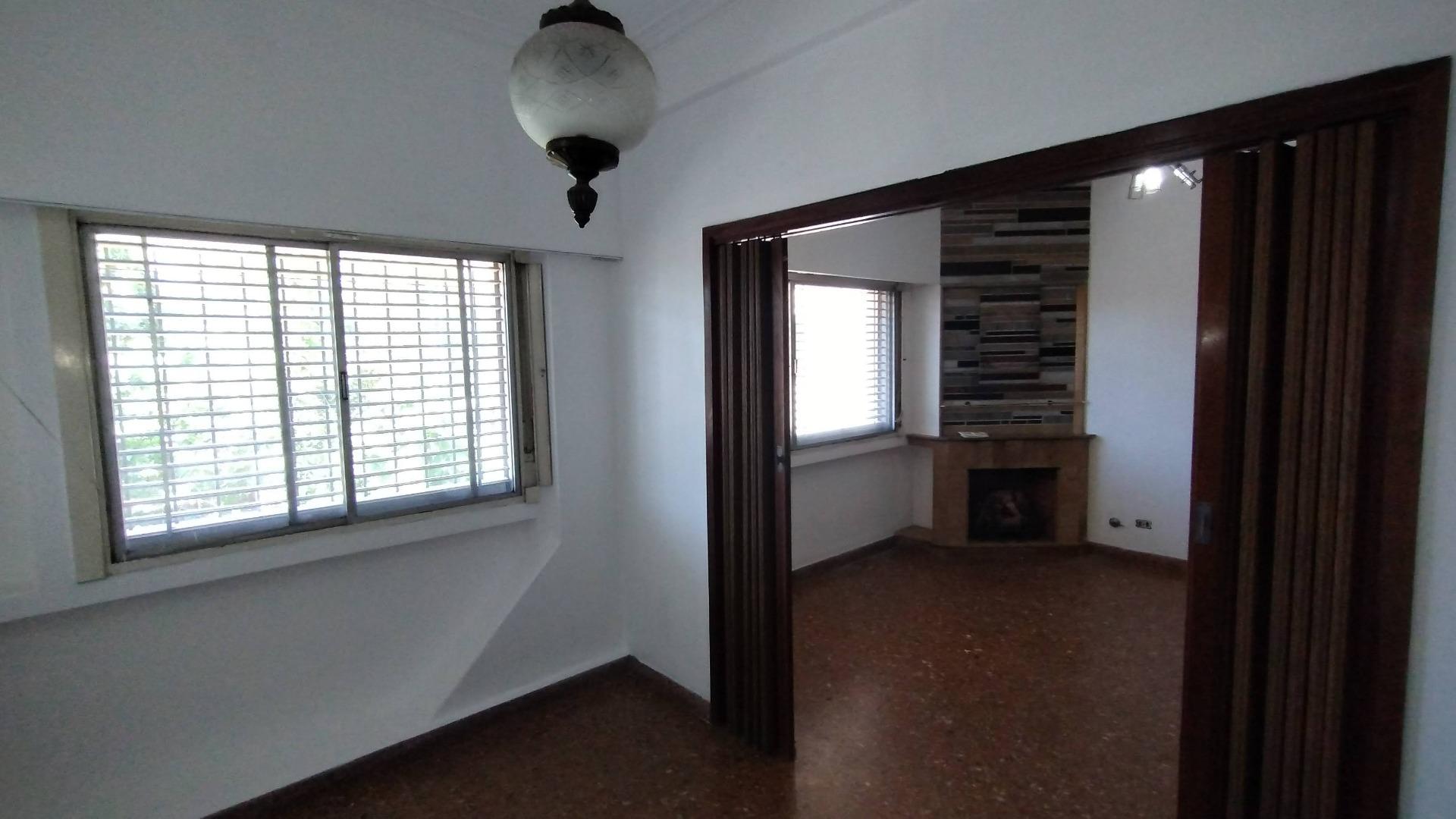 #4689690 | Venta | PH | Lanus (Estudio Inmobiliario Di Paola)